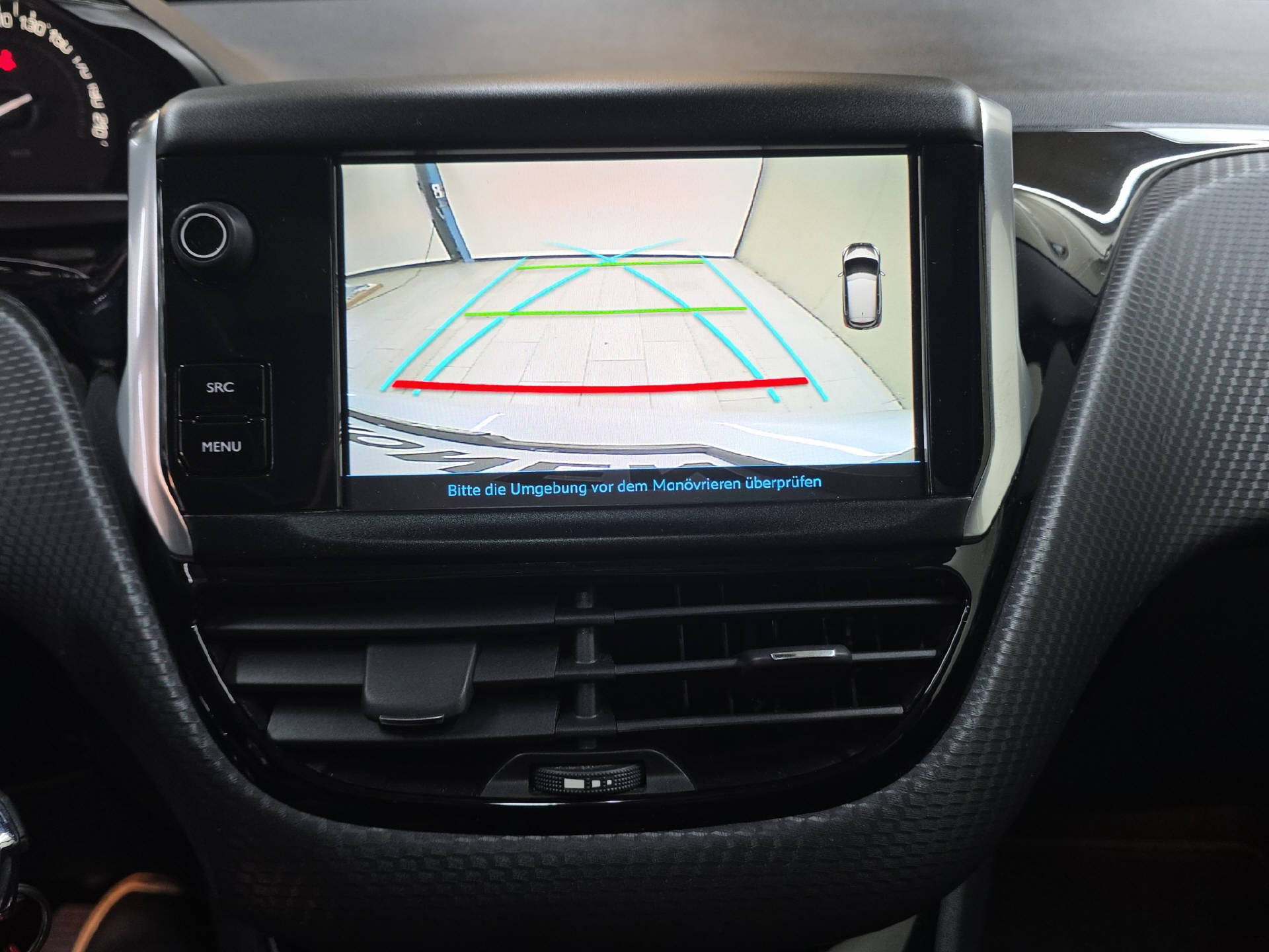 PEUGEOT 208 1.2 PureTech Tech Edition S/S-image-13