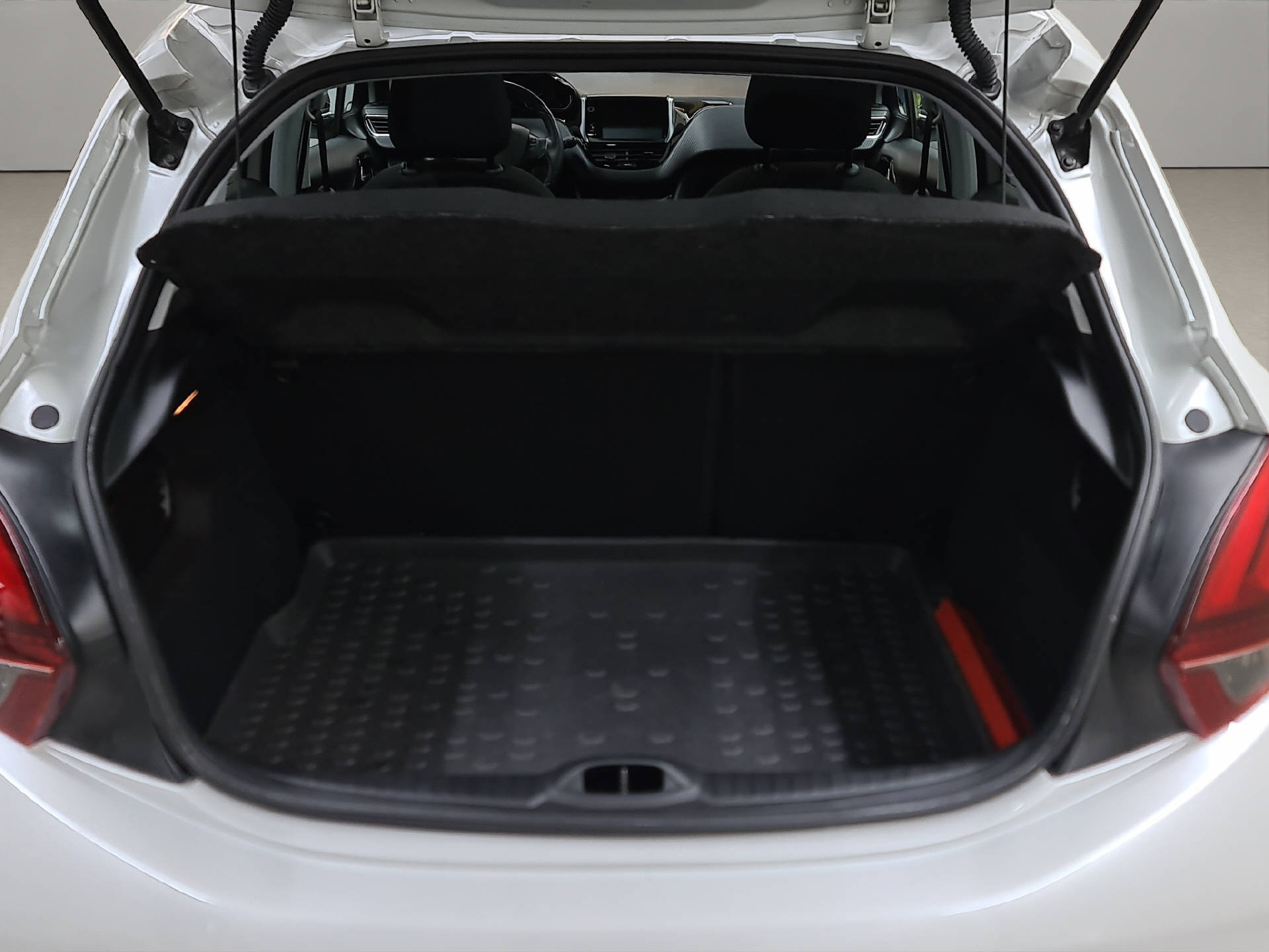 PEUGEOT 208 1.2 PureTech Tech Edition S/S-image-12