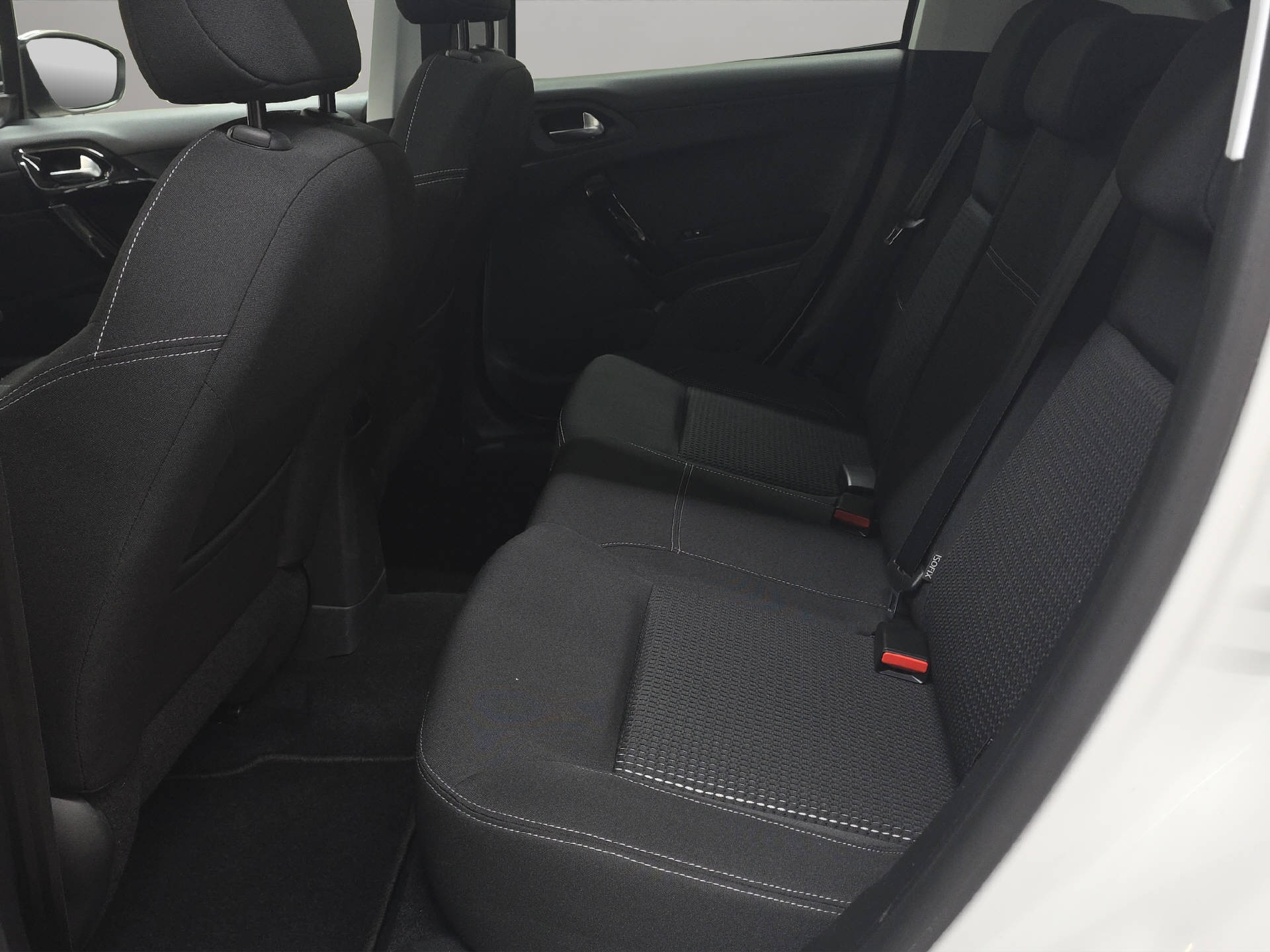 PEUGEOT 208 1.2 PureTech Tech Edition S/S-image-11