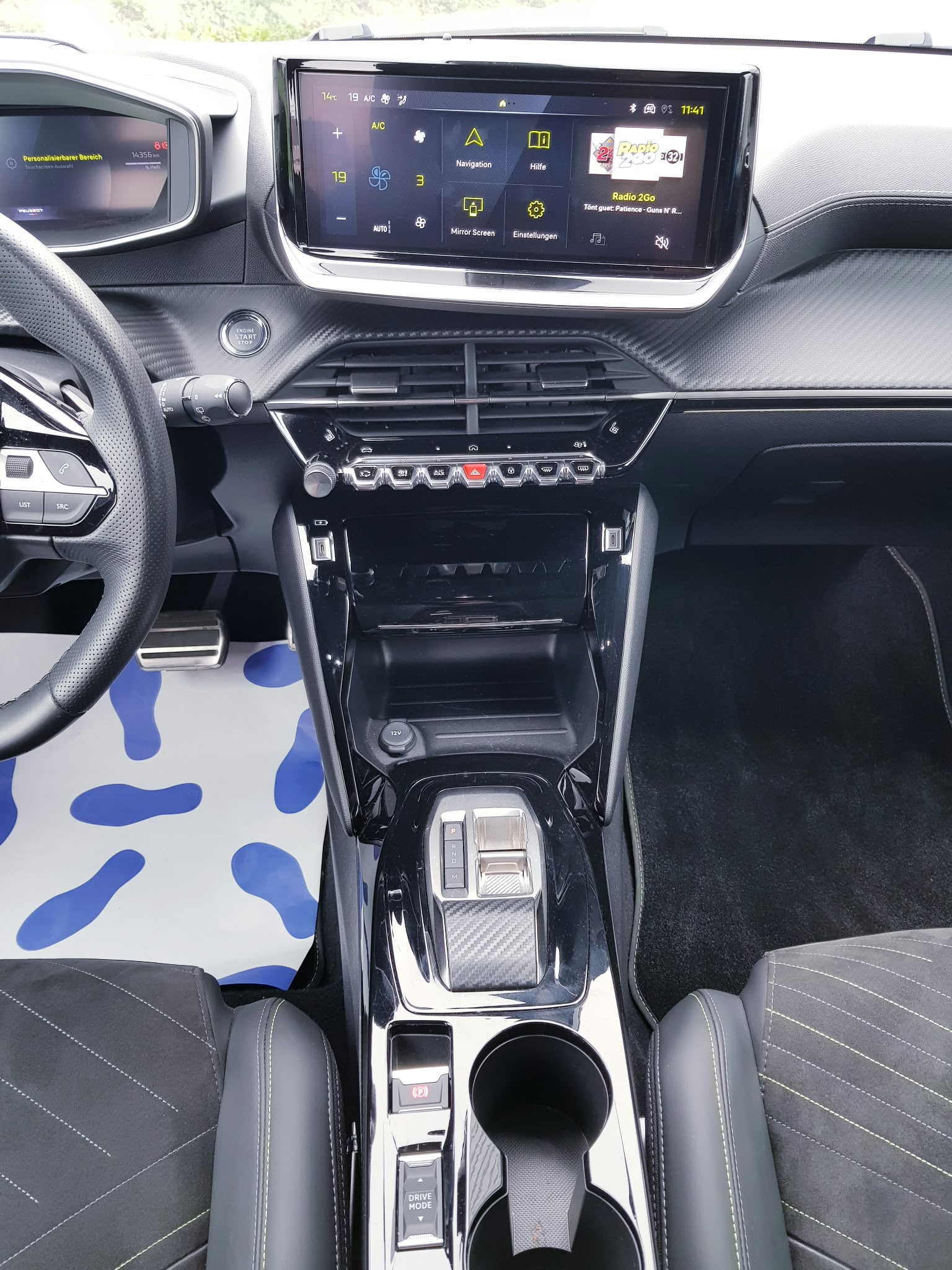 PEUGEOT 208 1.2 MHEV 145 GT-image-7