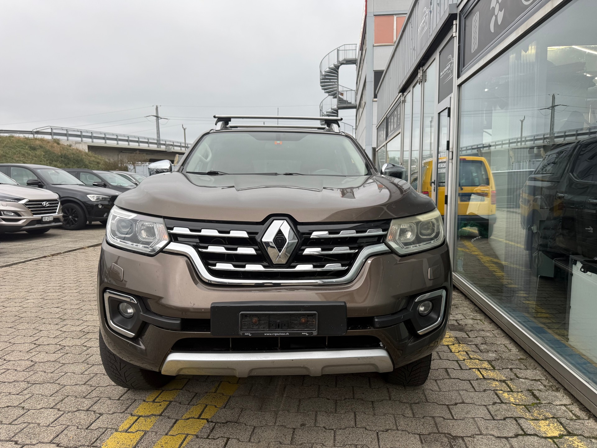RENAULT Alaskan Doppel Cabin TwinTurbo dCi190 4WD Intens A-image-0