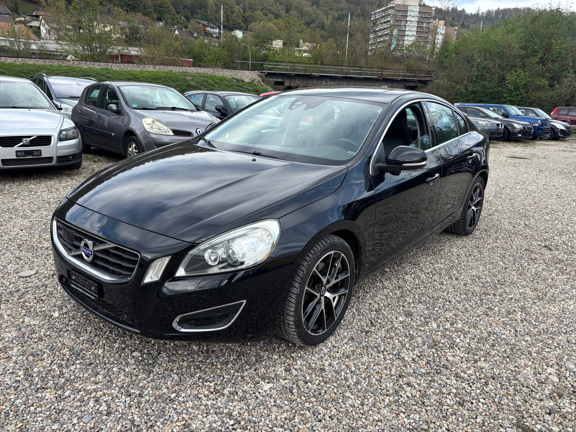 VOLVO S60 T6 AWD Momentum Geartronic-image-0