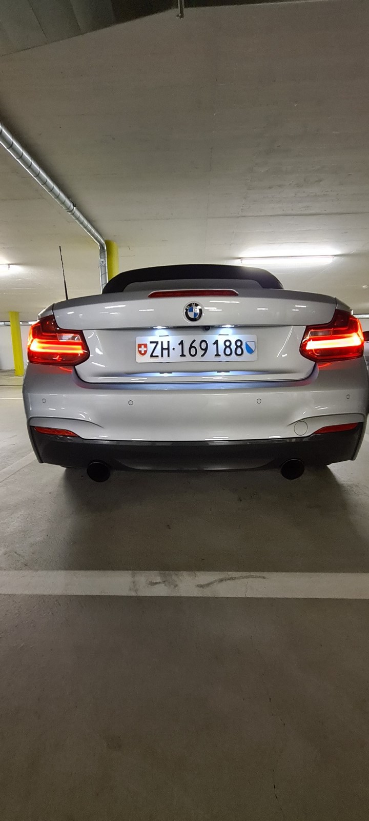 BMW M235i Steptronic-image-4