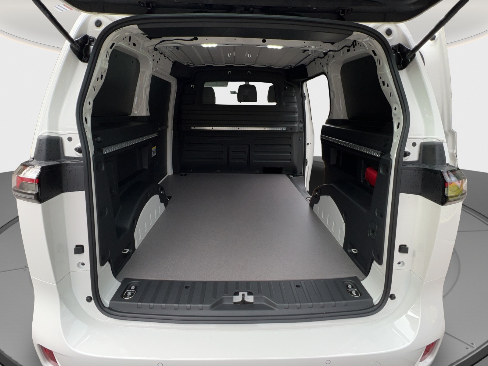 VW ID. Buzz Cargo-image-13
