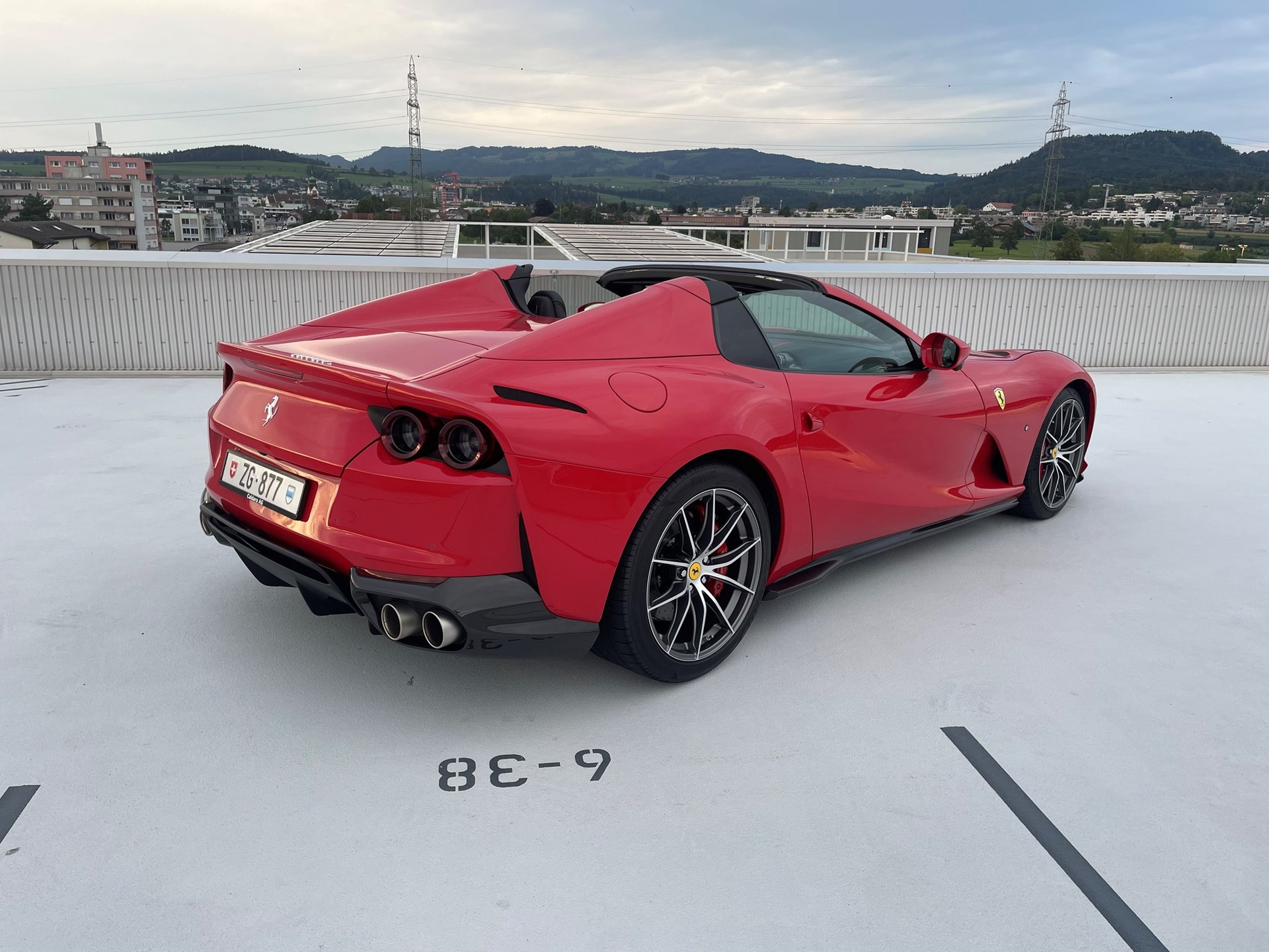 FERRARI 812 GTS-image-3