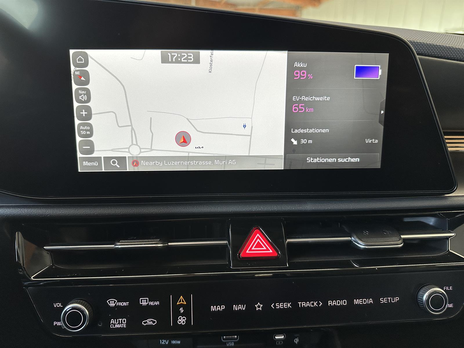 KIA Niro 1.6 GDi Plug-in Hybrid Power Edition-image-11