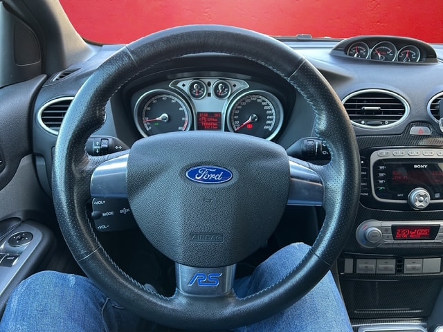 FORD Focus 2.5 Turbo RS-image-10