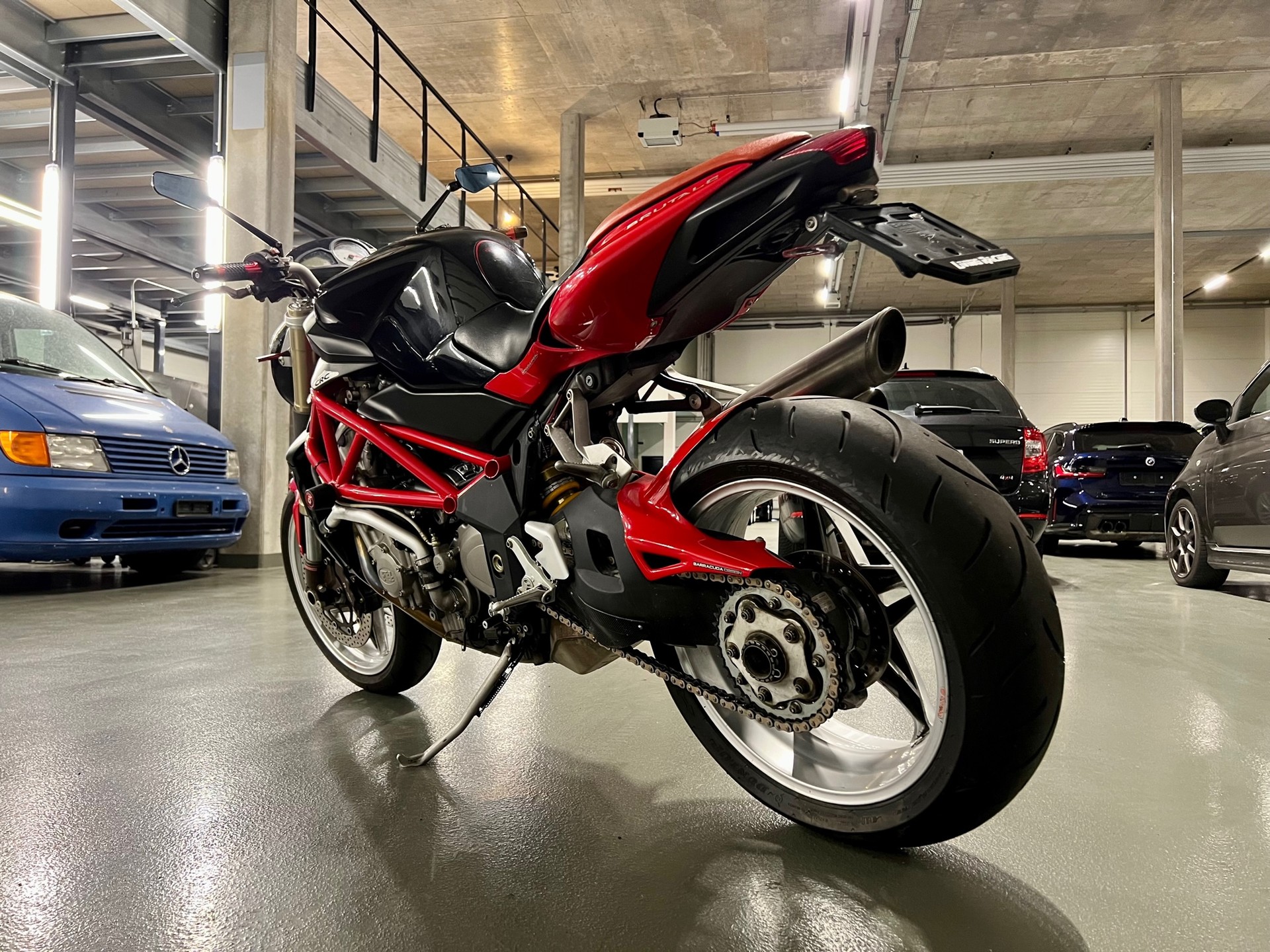 MV AGUSTA B4 Brutale 910-image-3