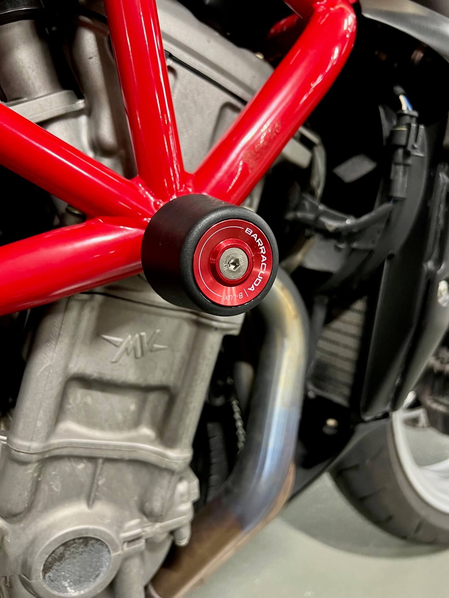 MV AGUSTA B4 Brutale 910-image-7