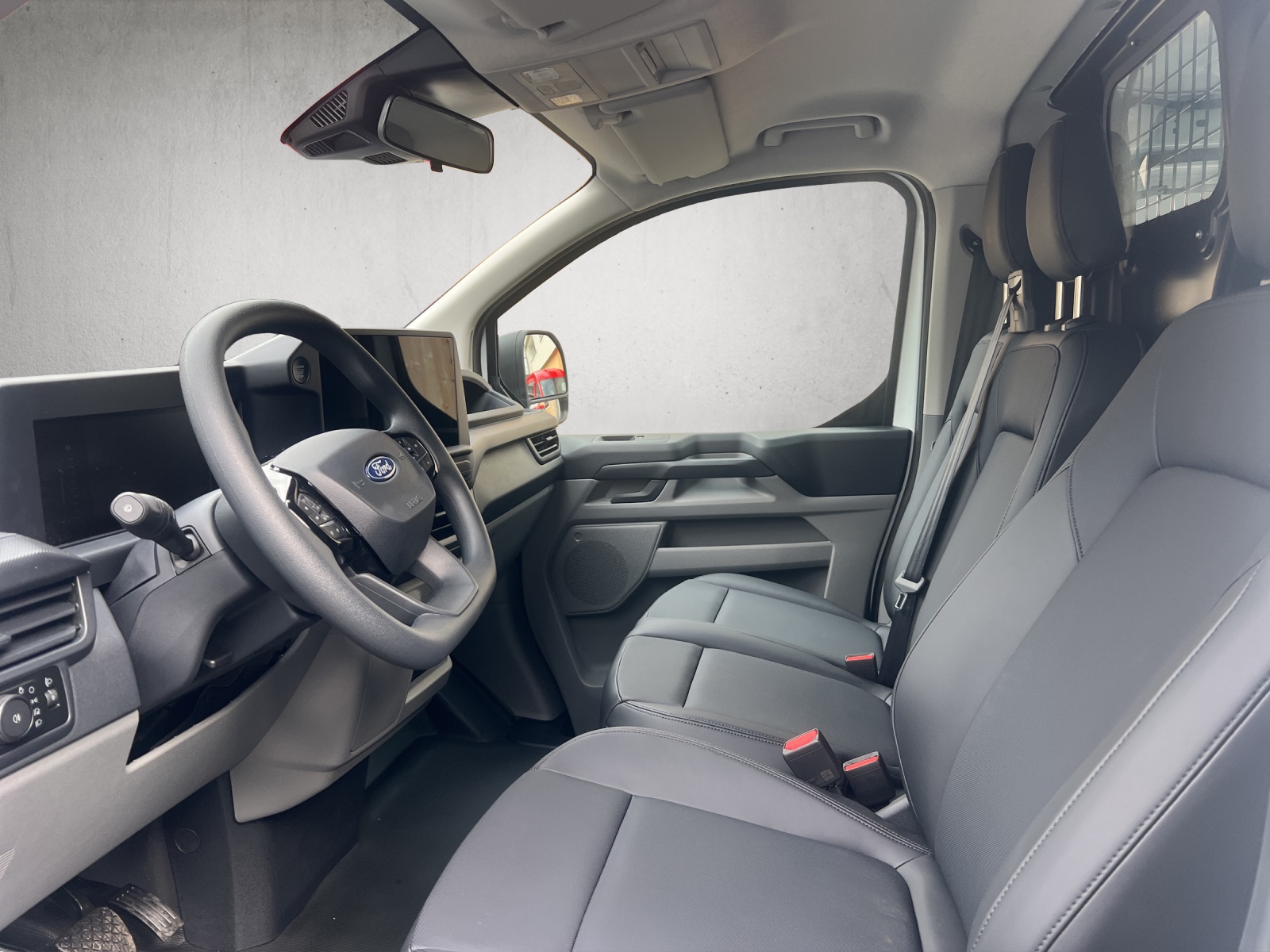 FORD Transit Custom Van 320 L1H1 Trend A-image-3