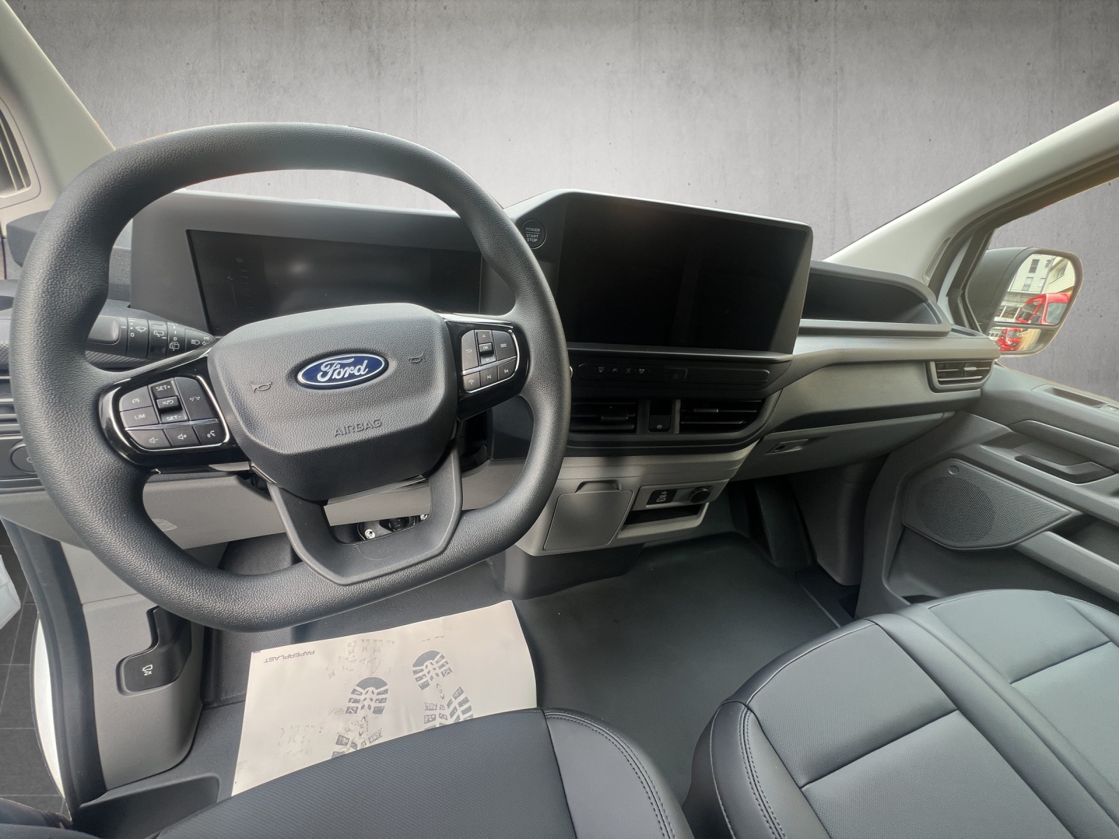 FORD Transit Custom Van 320 L1H1 Trend A-image-4