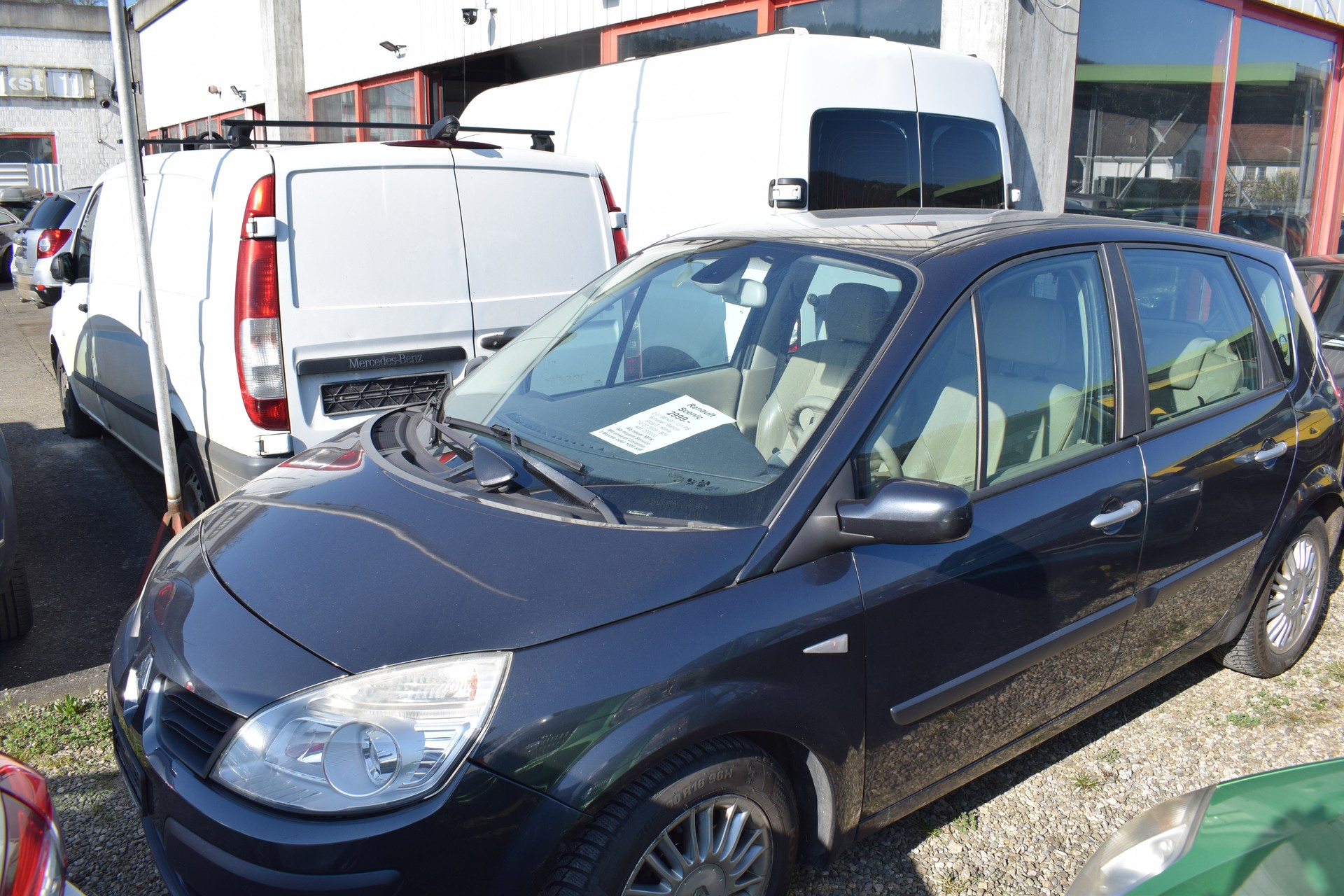 RENAULT Scénic 2.0 16V Dynamique-image-1