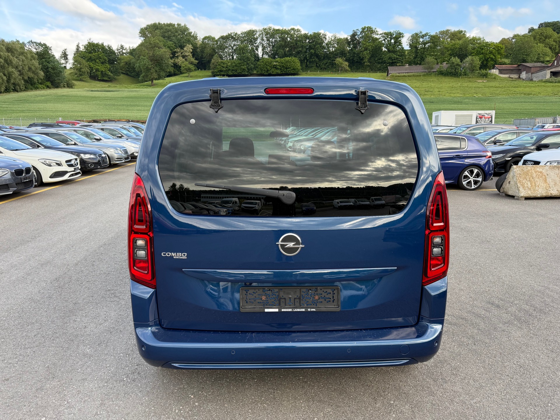 OPEL COMBO Life 7 Places E F 1.2 XHL-image-11