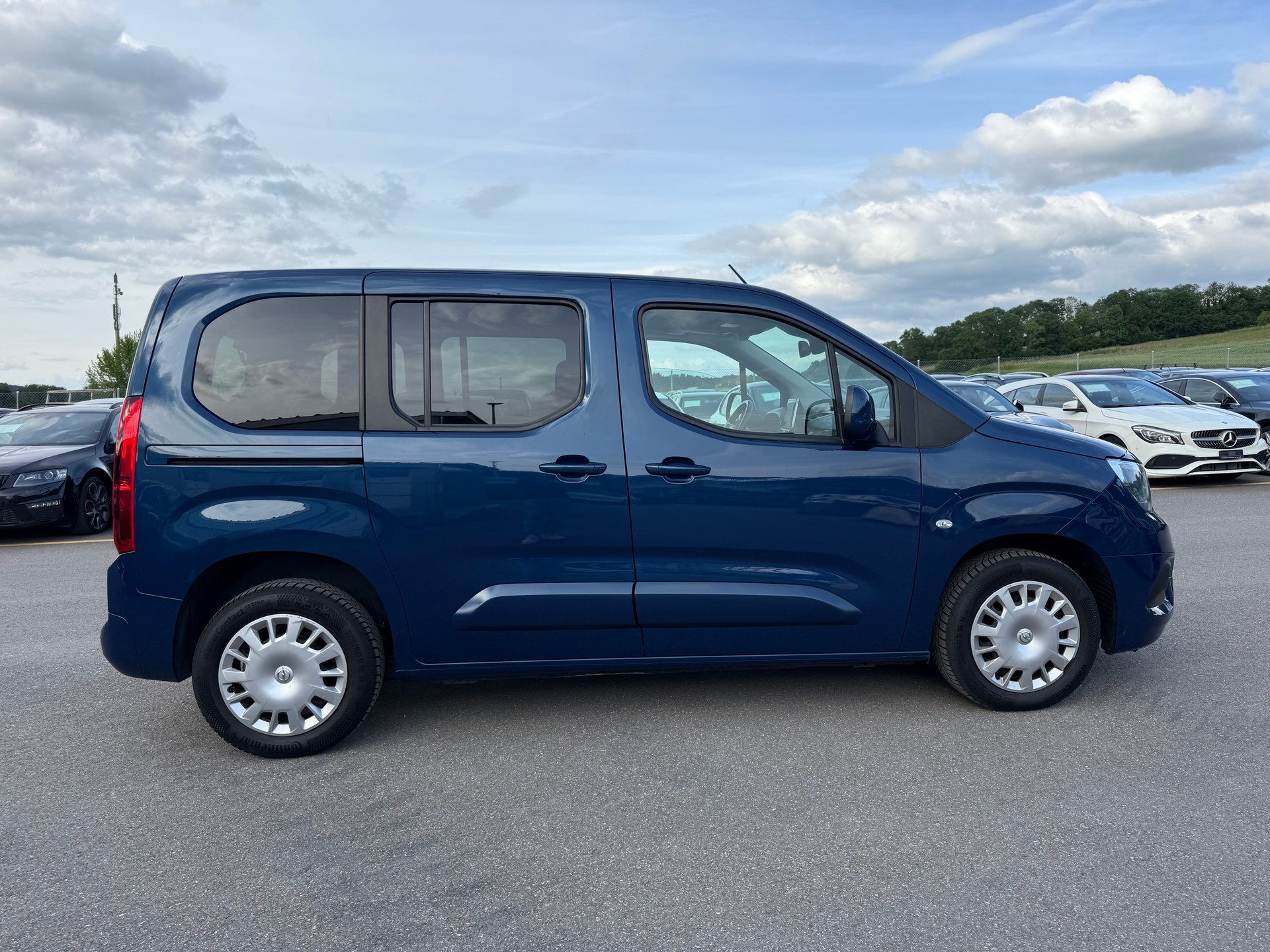 OPEL COMBO Life 7 Places E F 1.2 XHL-image-9