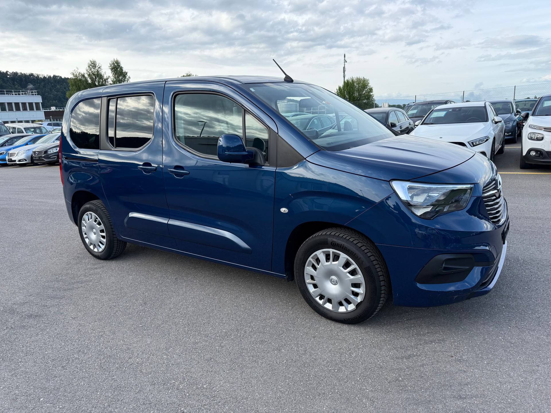 OPEL COMBO Life 7 Places E F 1.2 XHL-image-6