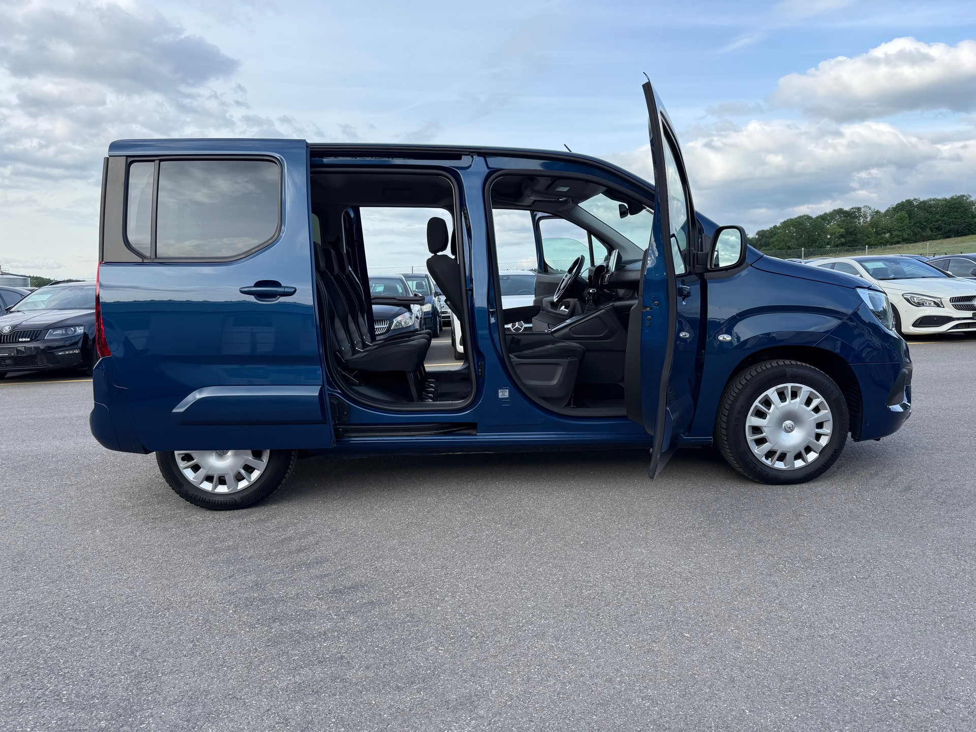 OPEL COMBO Life 7 Places E F 1.2 XHL-image-14