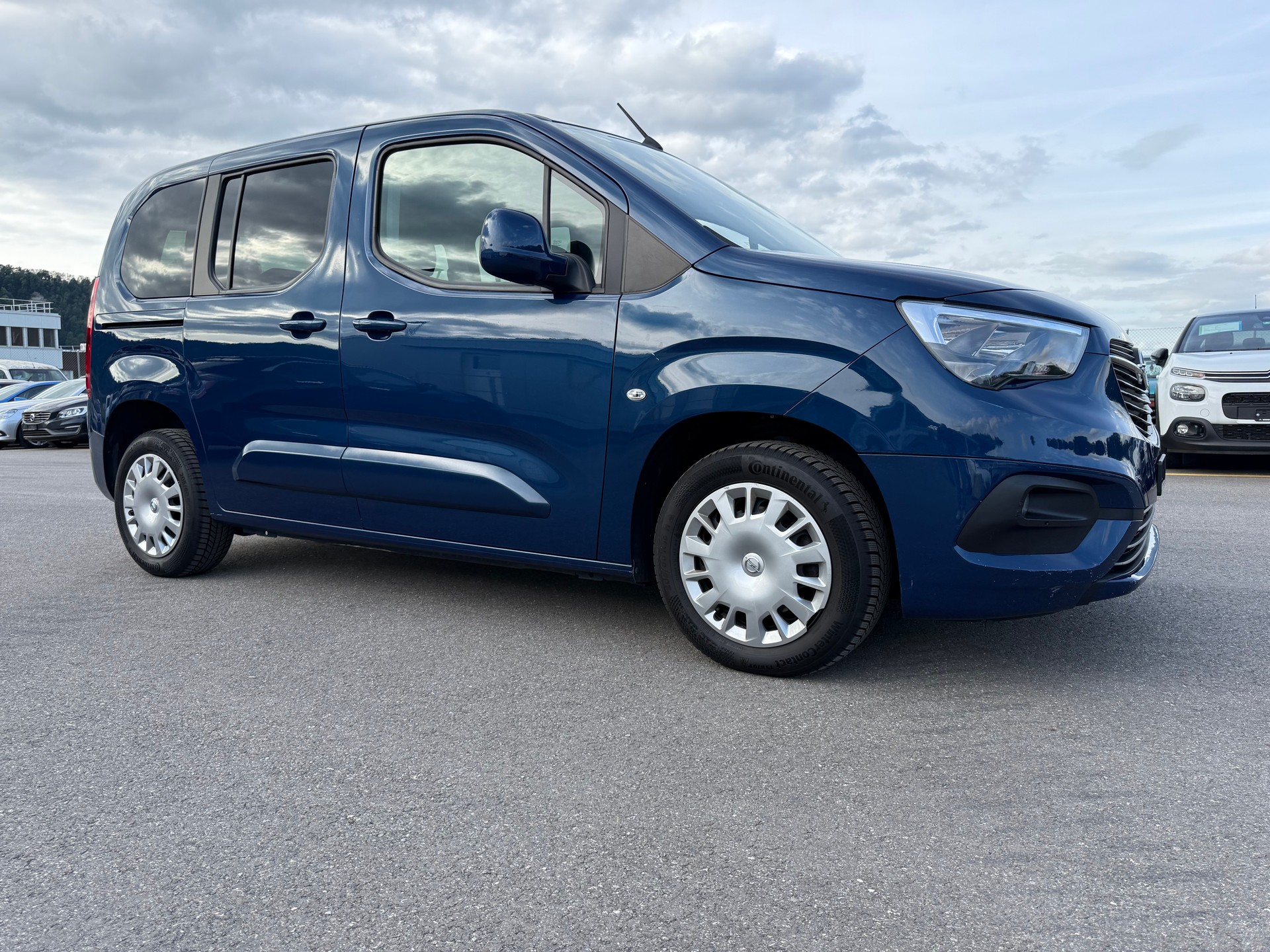 OPEL COMBO Life 7 Places E F 1.2 XHL-image-5