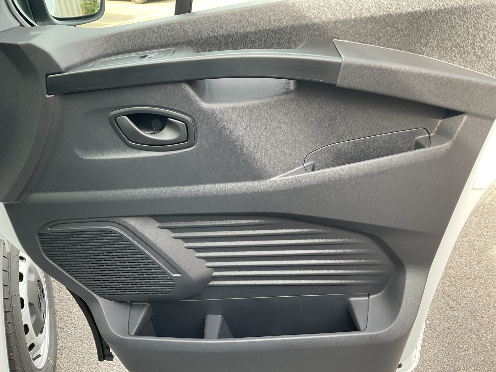 NISSAN Primastar dCi 130 3.0 L1H1 Acenta-image-12