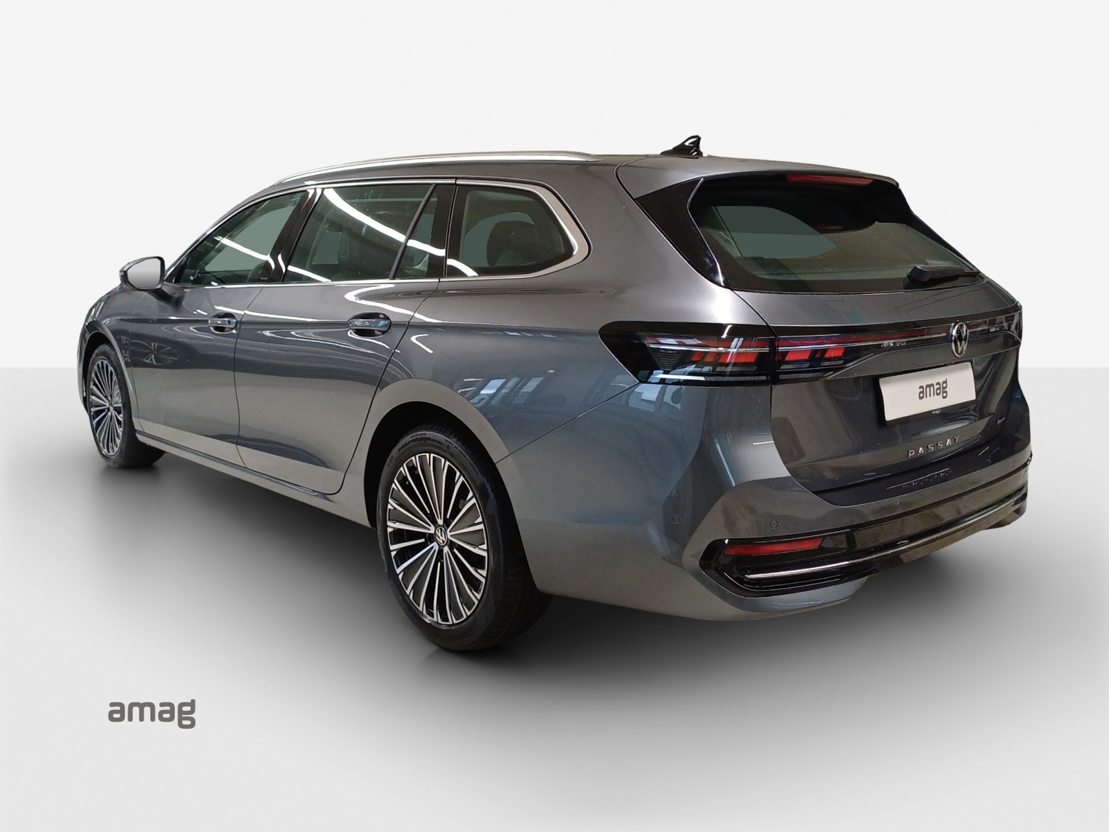 VW Passat Variant 2.0 TDI evo Elegance 4 Motion DSG-image-2