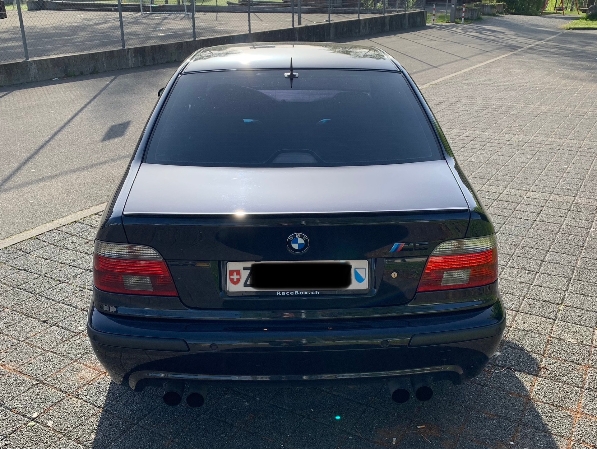 BMW M5-image-3