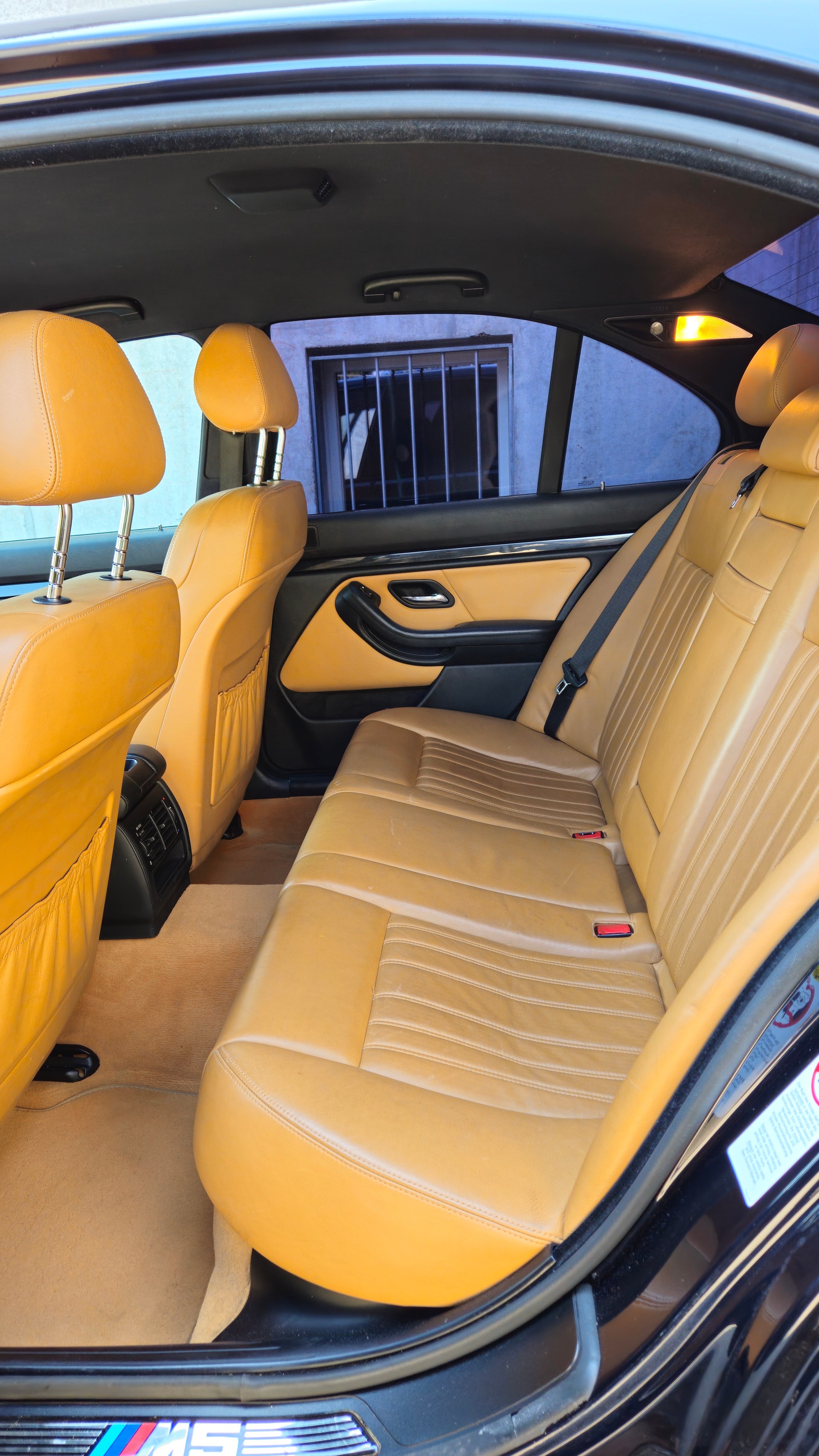 BMW M5-image-11