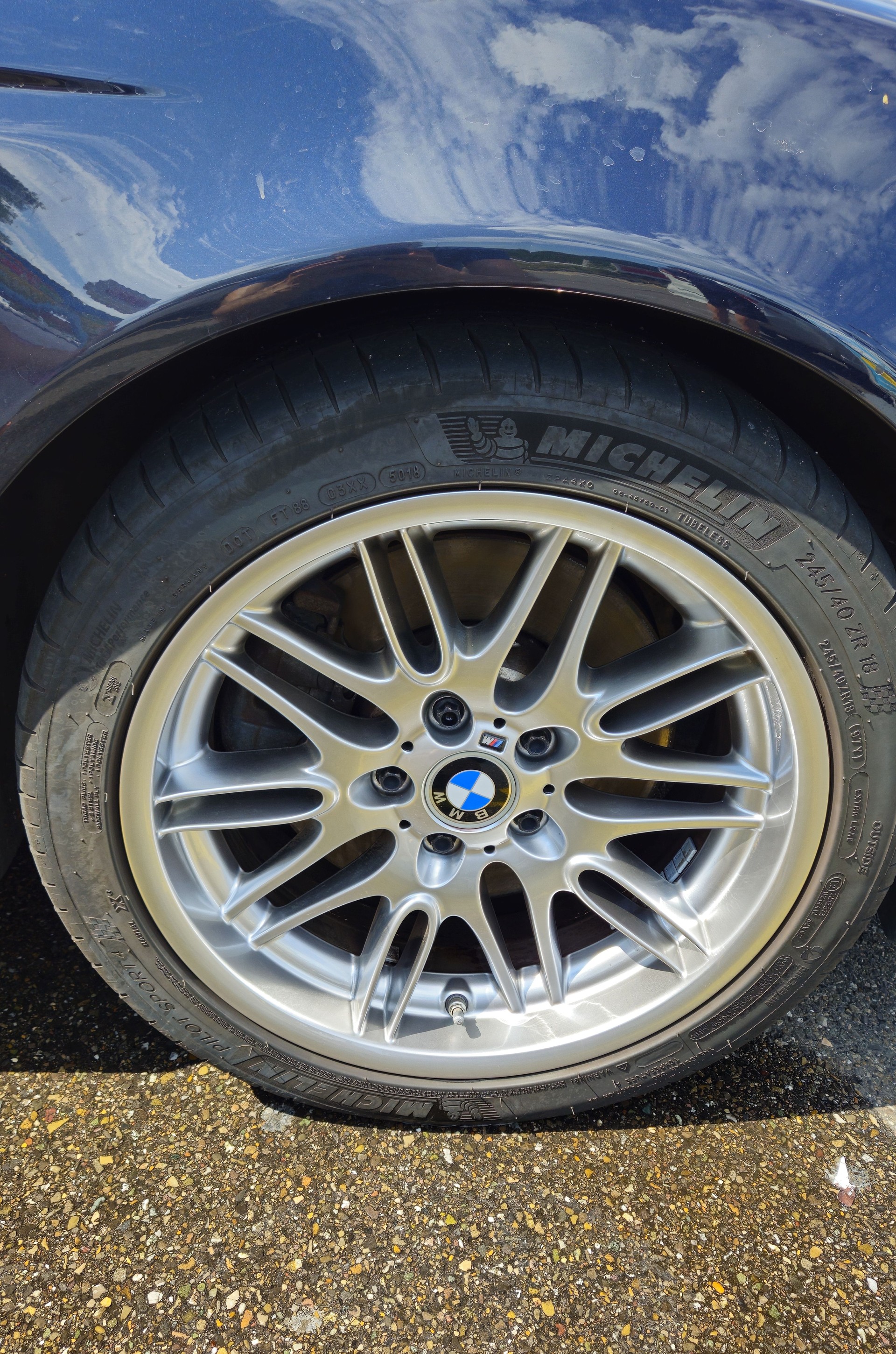 BMW M5-image-12