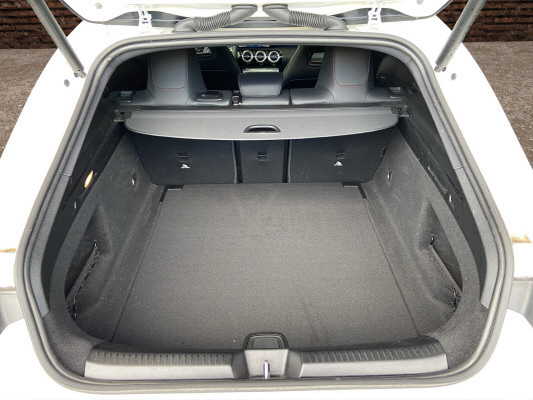 MERCEDES-BENZ CLA SB 250 8G-DCT 4M-image-7