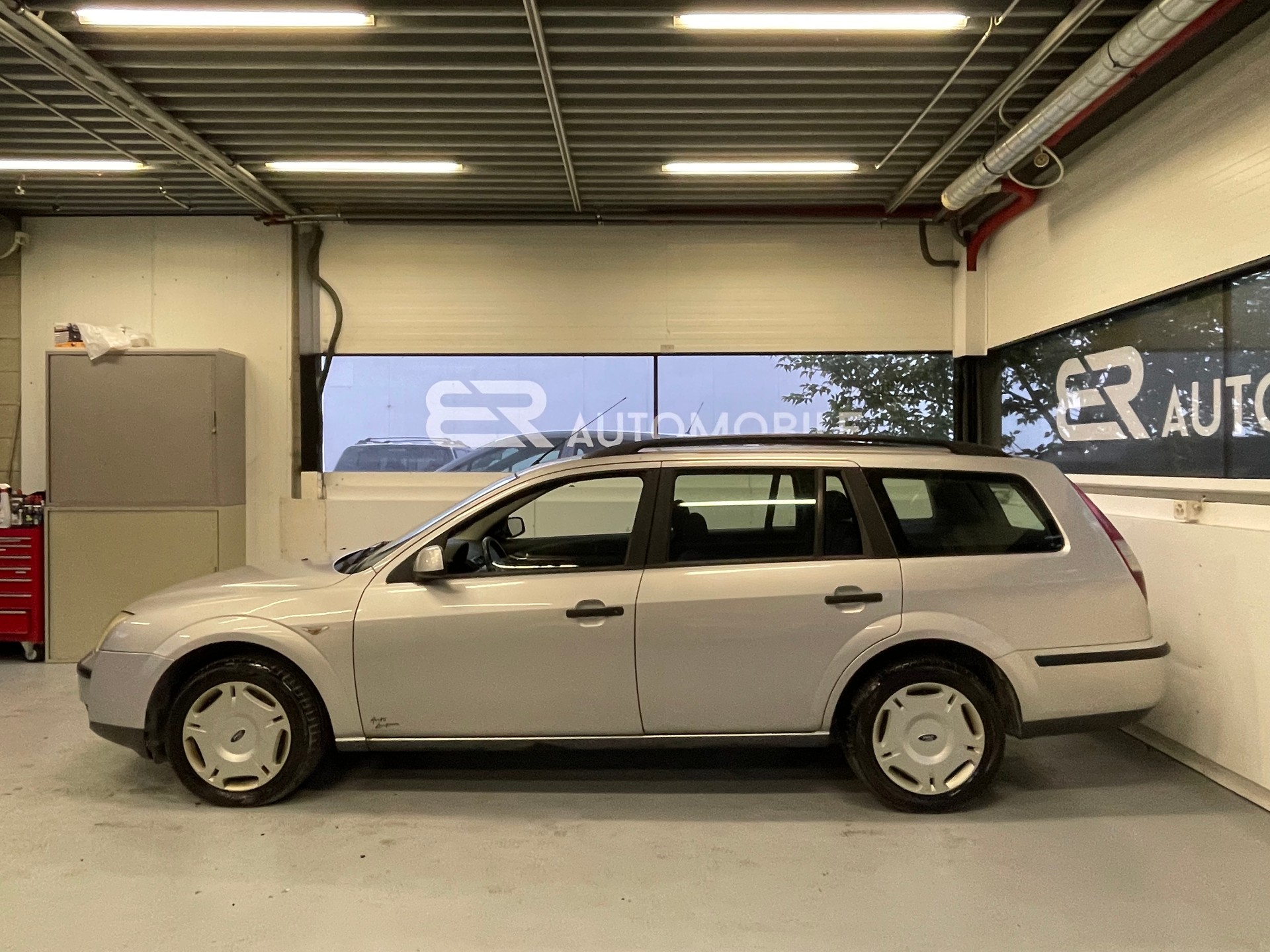 FORD Mondeo 2.0 TDCi 16V Ambiente-image-2