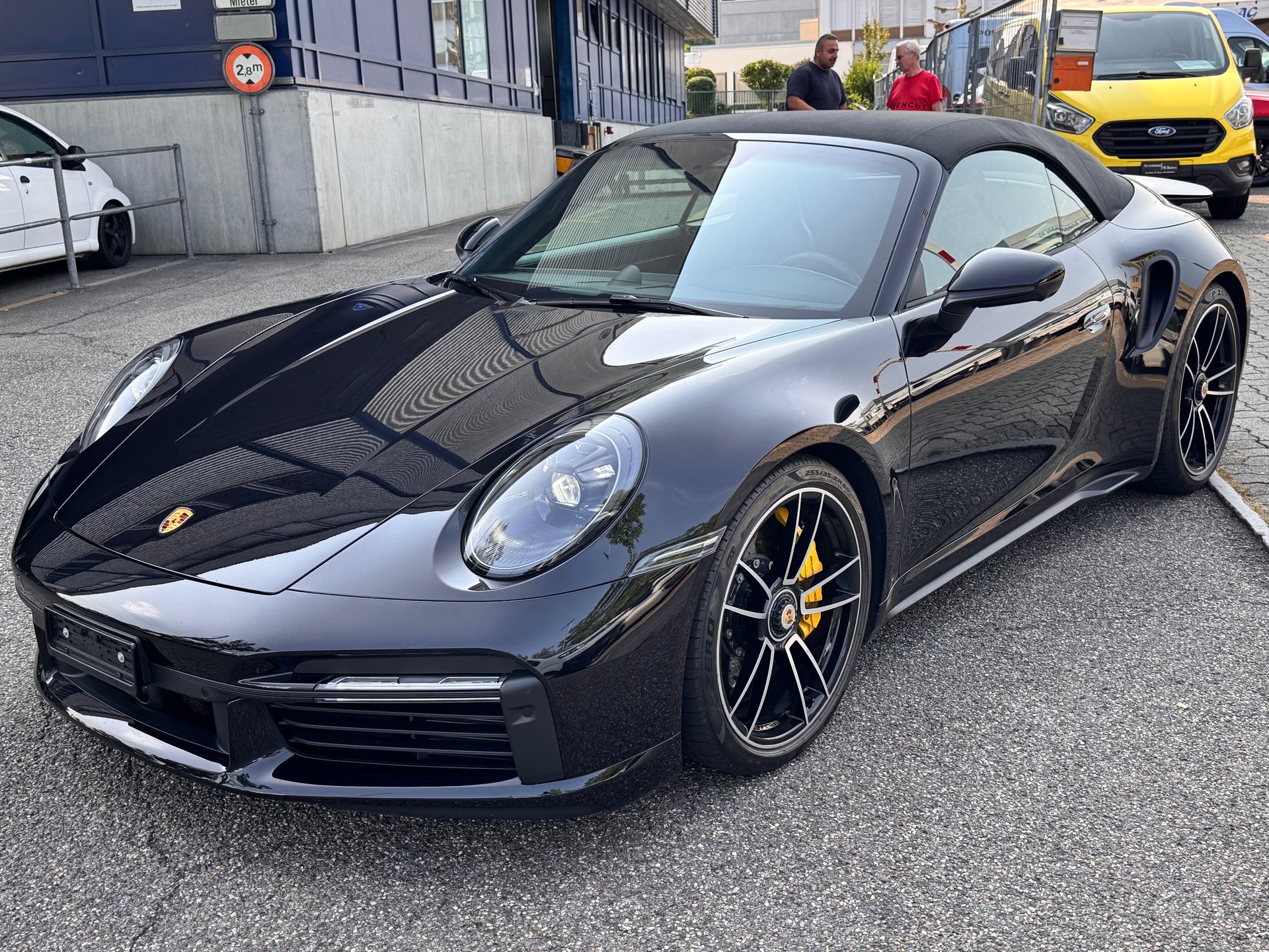 PORSCHE 911 Turbo S Cabriolet PDK-image-14