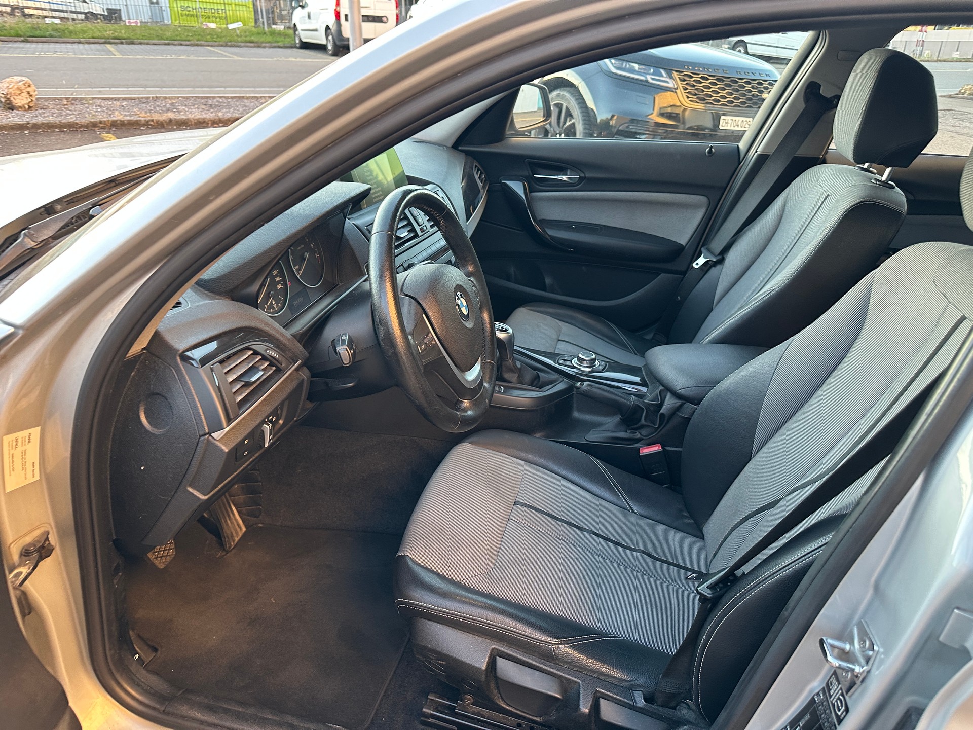 BMW 118i Urban Line-image-10