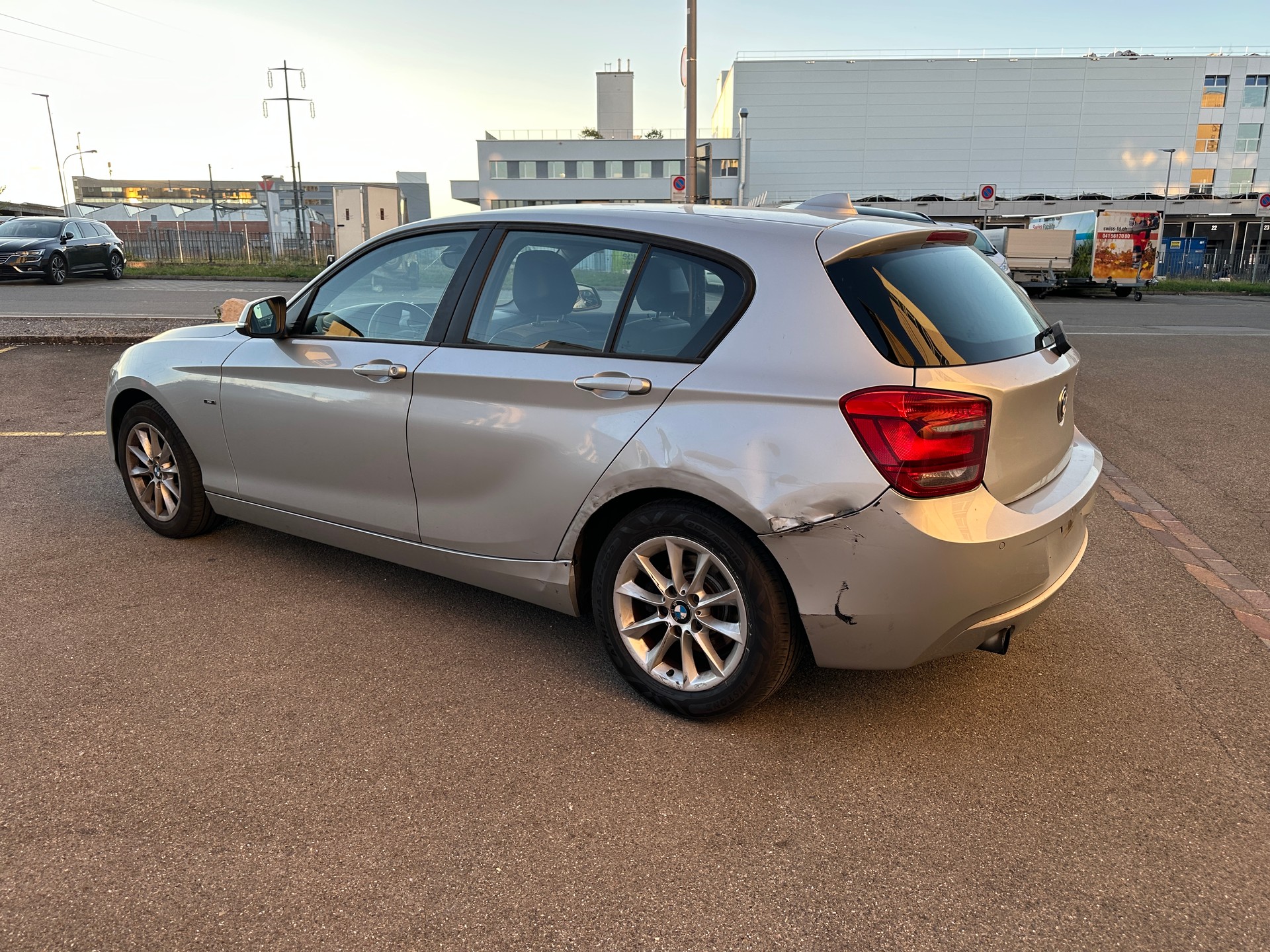 BMW 118i Urban Line-image-3