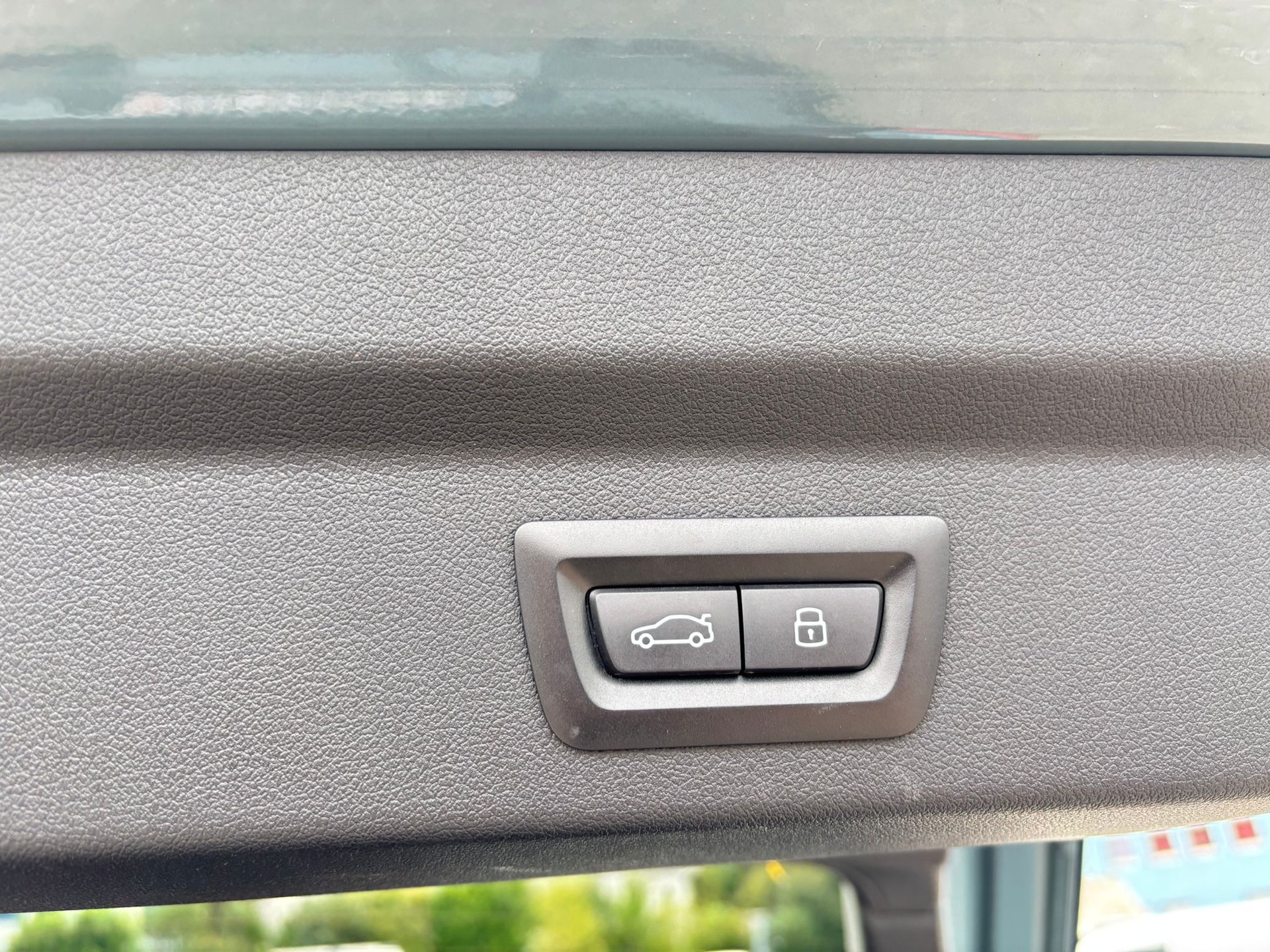 BMW BMW iX2 xDrive30 M Sport | Elektro | Panorama | Driving Assist Pro | CH-image-11