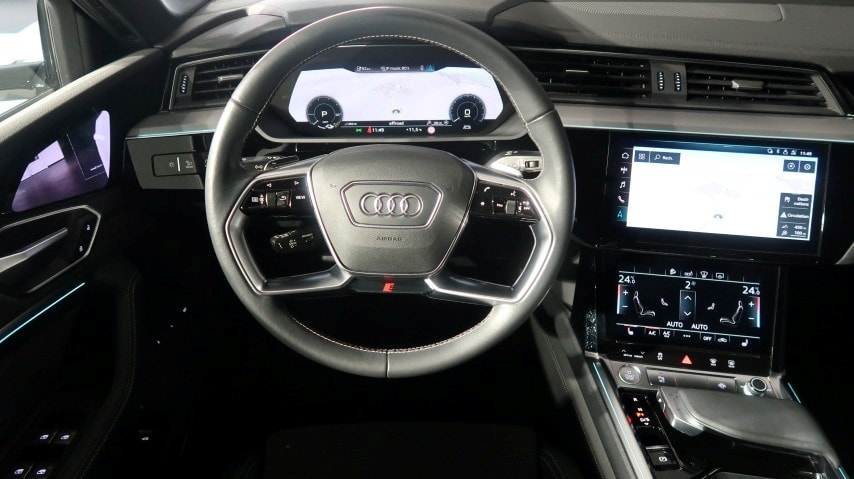 AUDI e-tron 50 Sportback S Line quattro-image-9