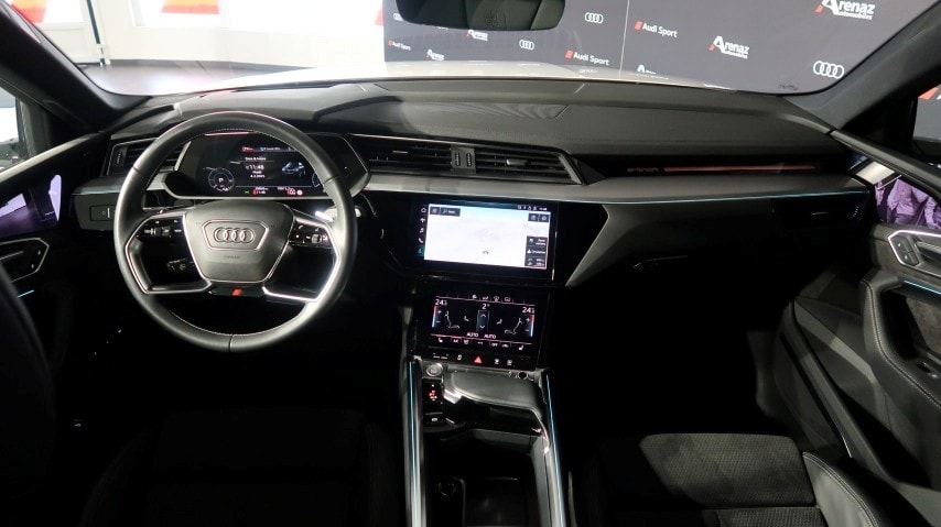 AUDI e-tron 50 Sportback S Line quattro-image-8