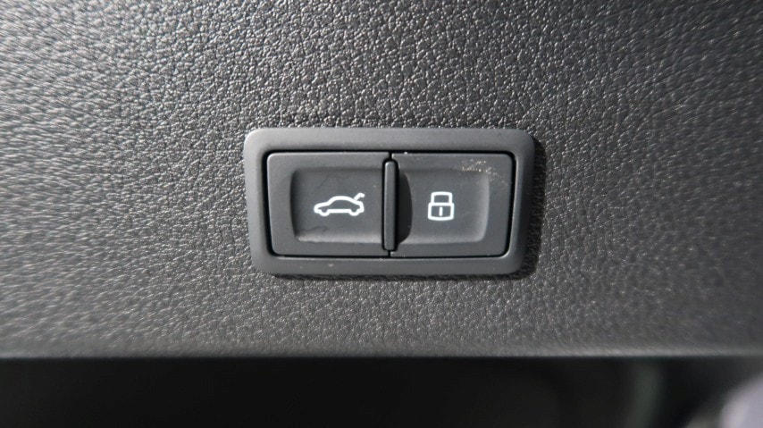 AUDI e-tron 50 Sportback S Line quattro-image-7
