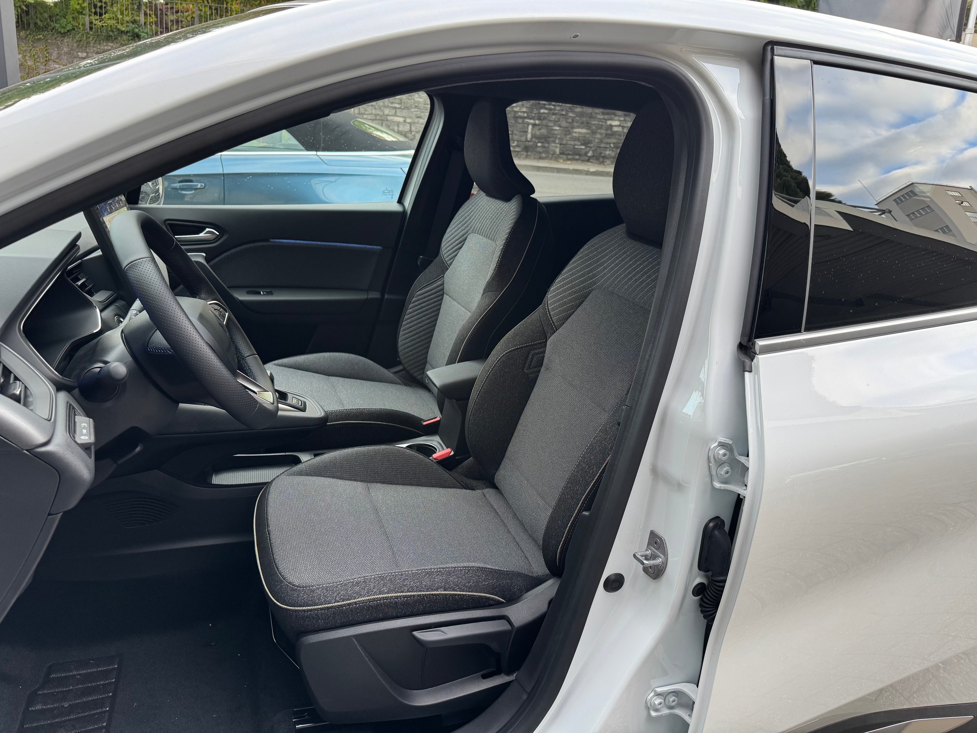 RENAULT Symbioz 1.8 E-Tech Techno-image-13