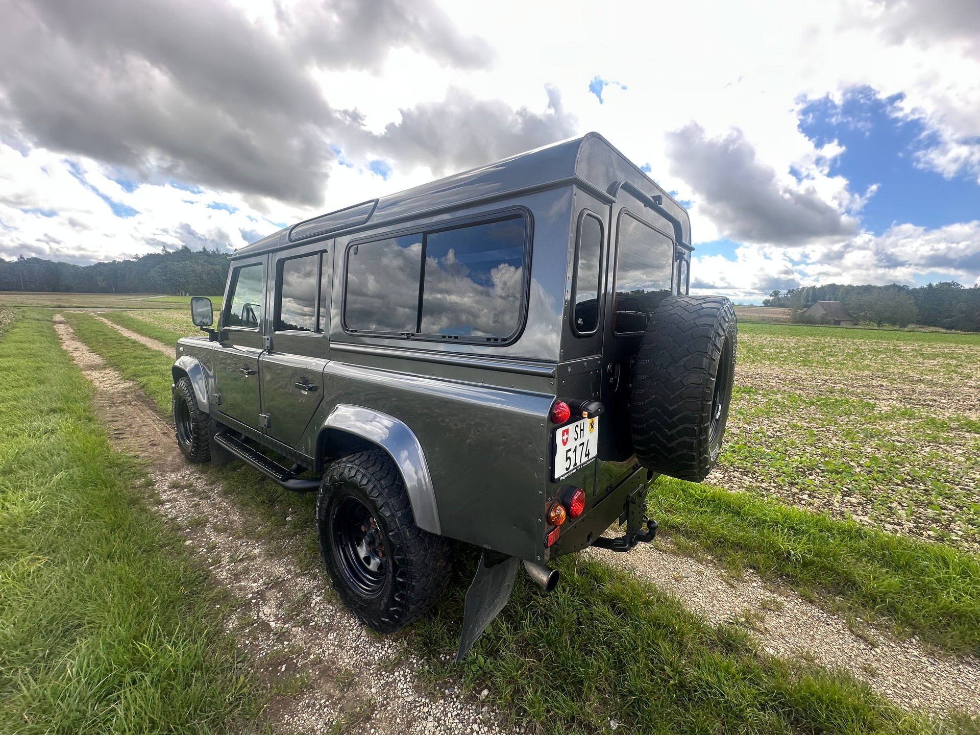 LAND ROVER Defender 110 SW 2.5 Td5-image-6