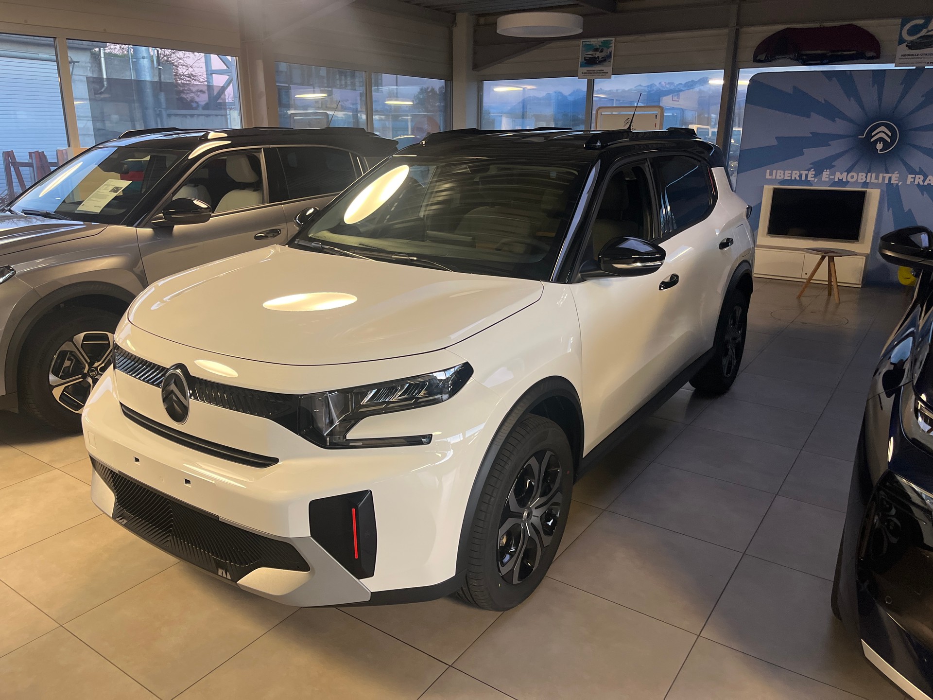 CITROEN C3 Aircross 1.2 MHEV Plus-image-0