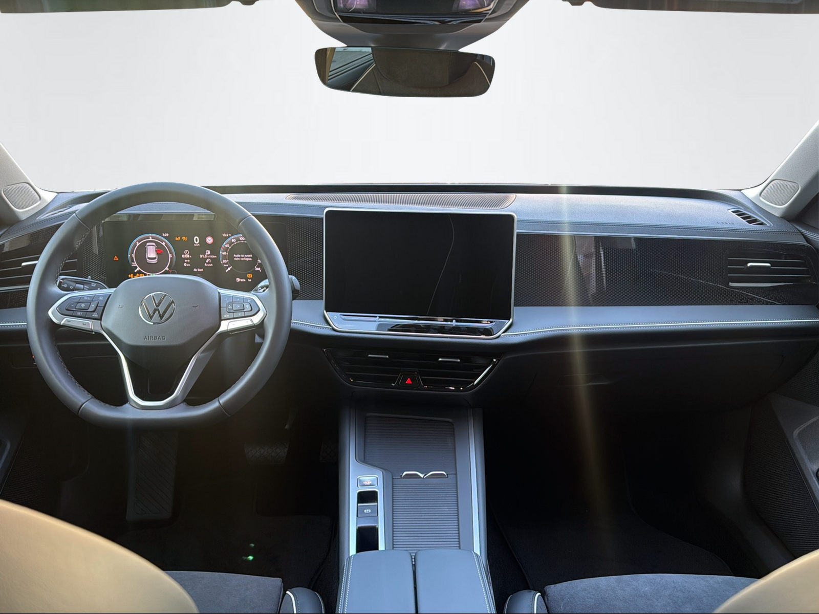 VW Passat Variant 2.0 TDI Business DSG 4motion-image-9