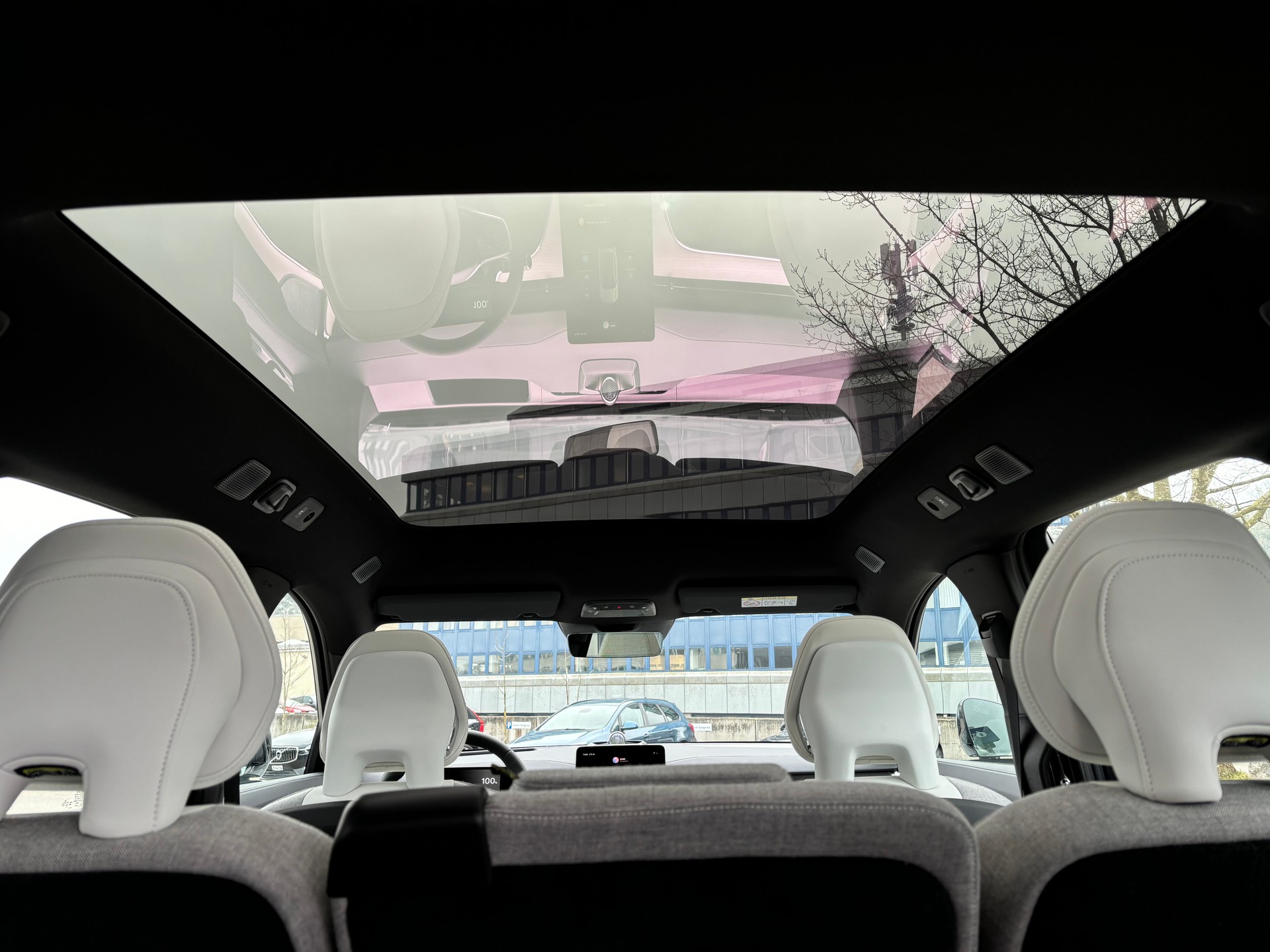 VOLVO EX90 Twin Performance Ultra AWD-image-12