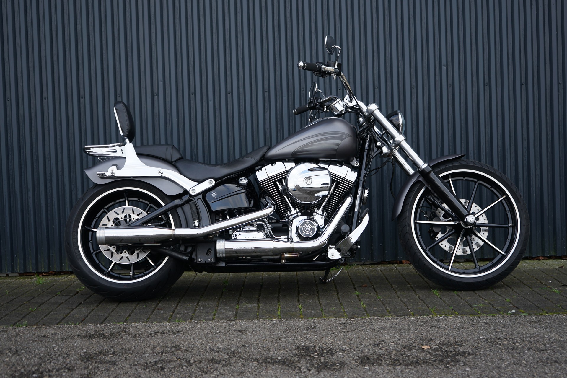 HARLEY-DAVIDSON FXSB Breakout 103 ABS