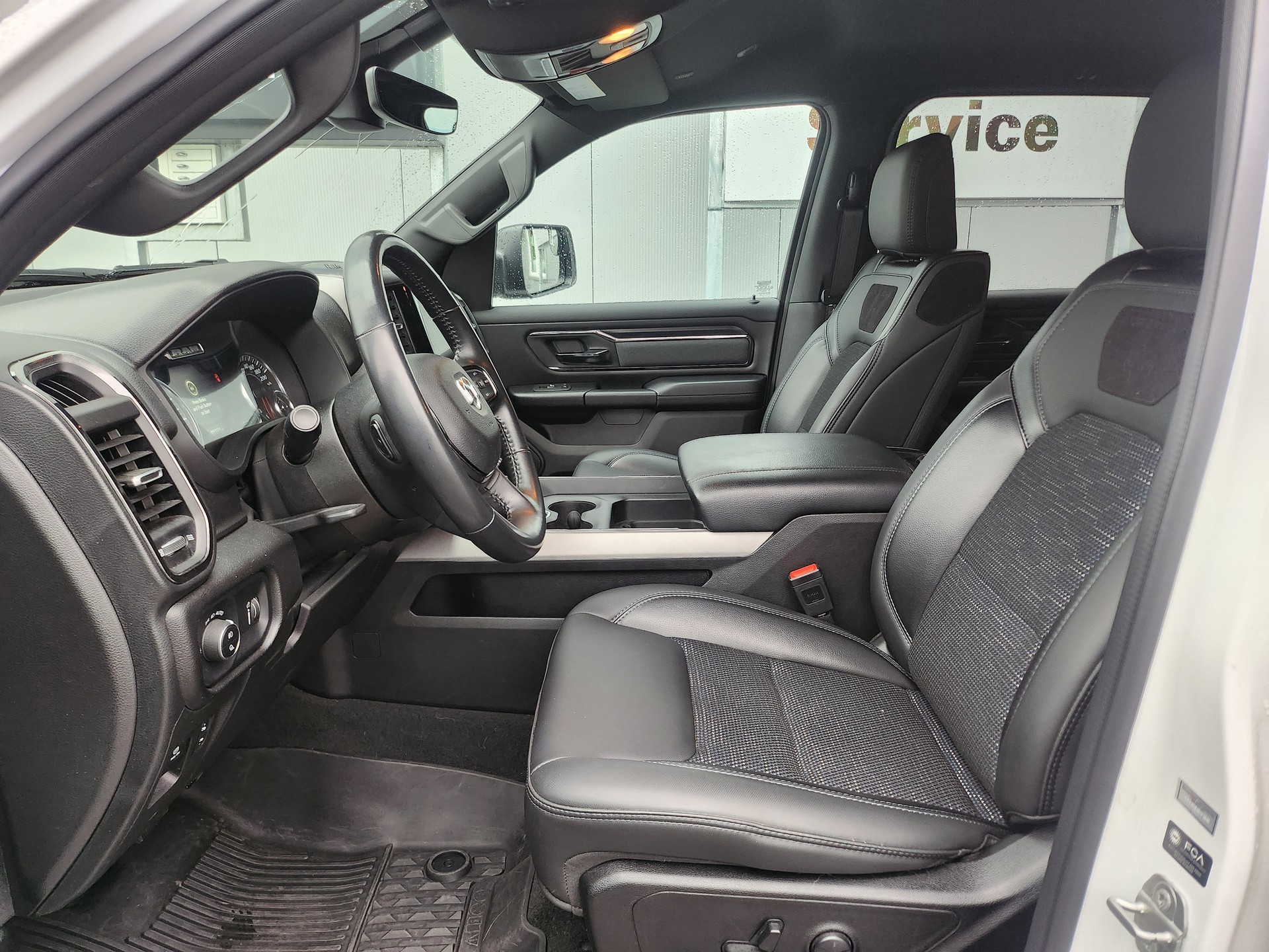 DODGE Ram 1500 3.6 V6 4x4 Bighorn 305PS / 3.4T AHK-image-7