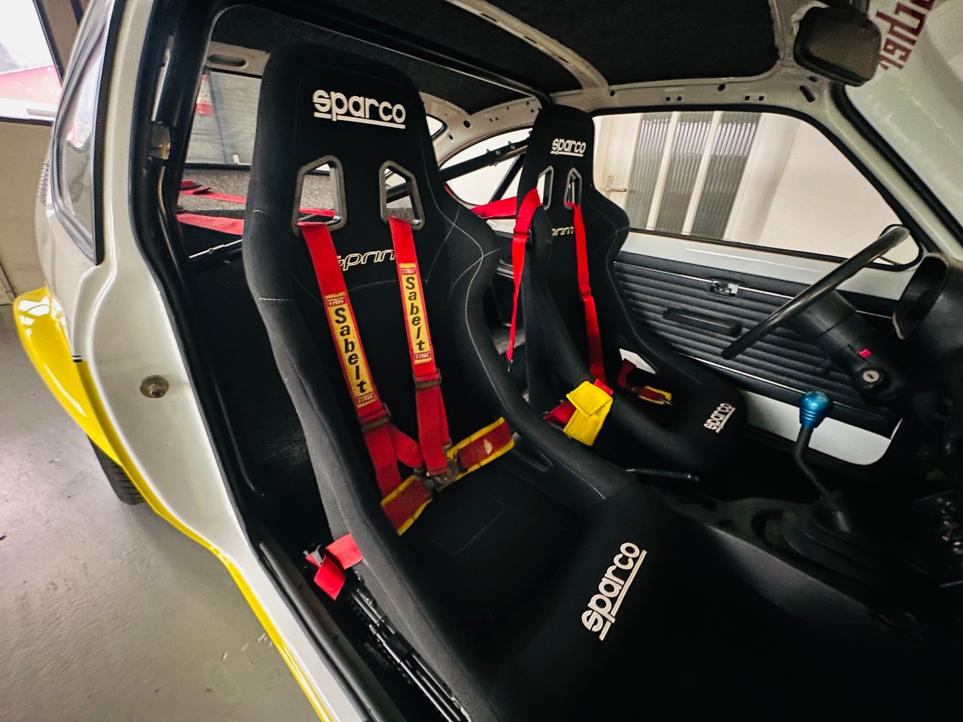 OPEL KADETT 2000 GT/E-image-10