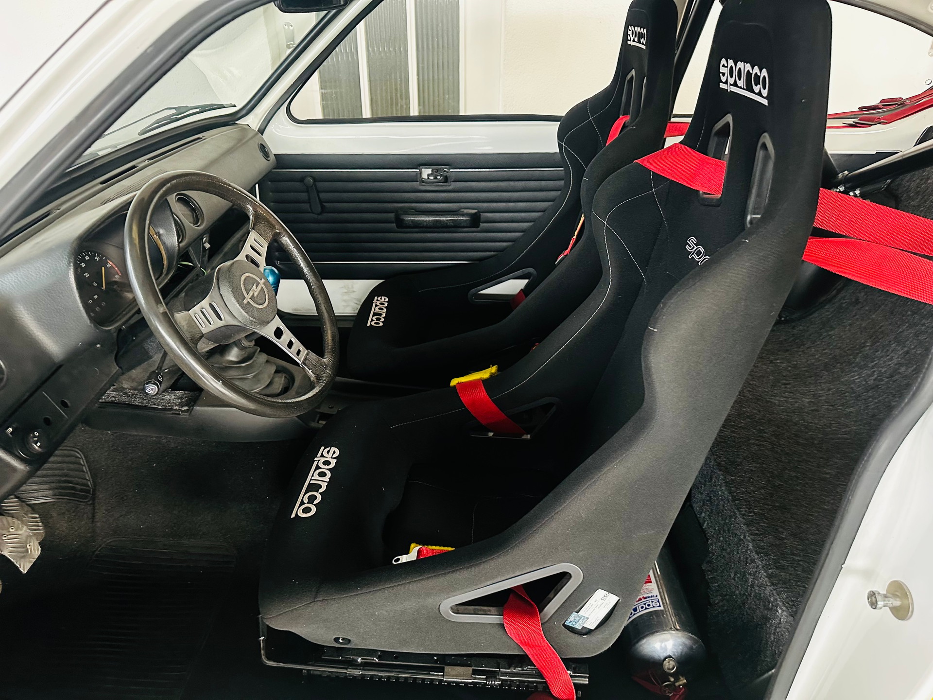 OPEL KADETT 2000 GT/E-image-9