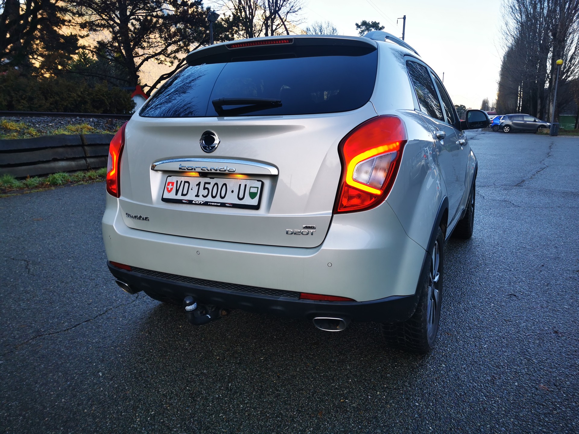 KGM-SsangYong Korando 2.0 e-XDI Sapphire 4WD-image-10