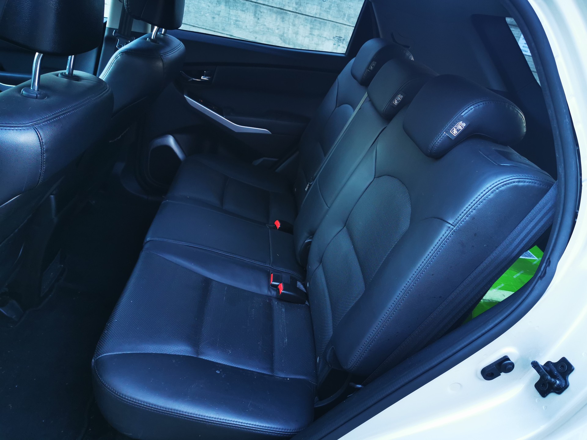 KGM-SsangYong Korando 2.0 e-XDI Sapphire 4WD-image-3