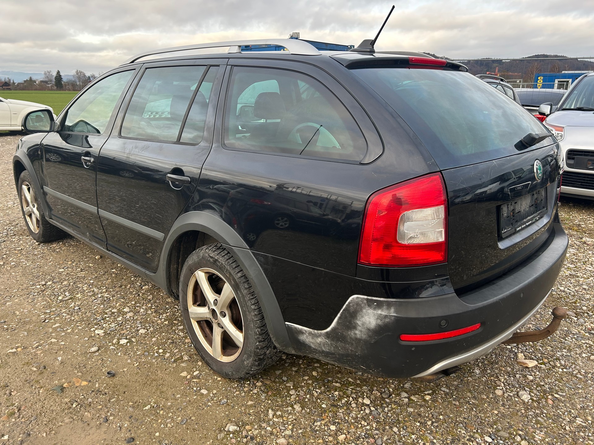 SKODA Octavia Combi 1.8 TSI Scout 4x4-image-5