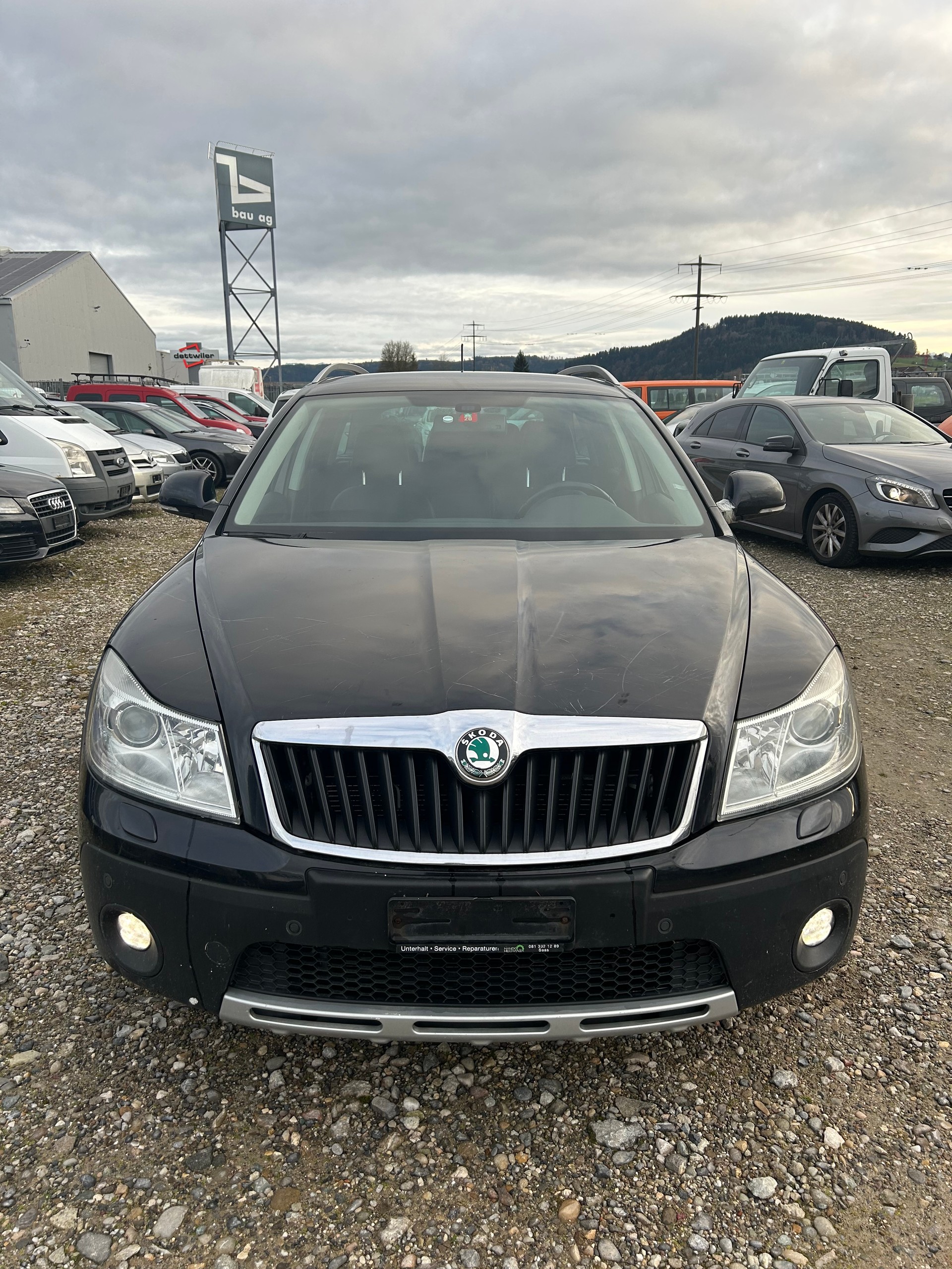 SKODA Octavia Combi 1.8 TSI Scout 4x4-image-1