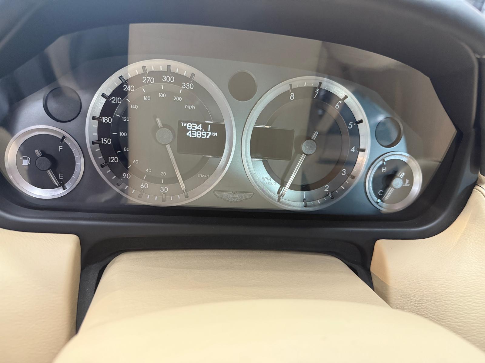 ASTON MARTIN Rapide 5.9 V12 Touchtronic 2-image-14