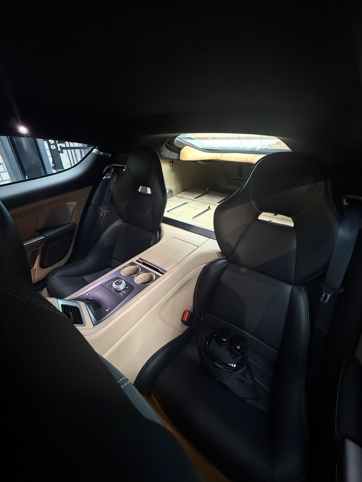 ASTON MARTIN Rapide 5.9 V12 Touchtronic 2-image-13